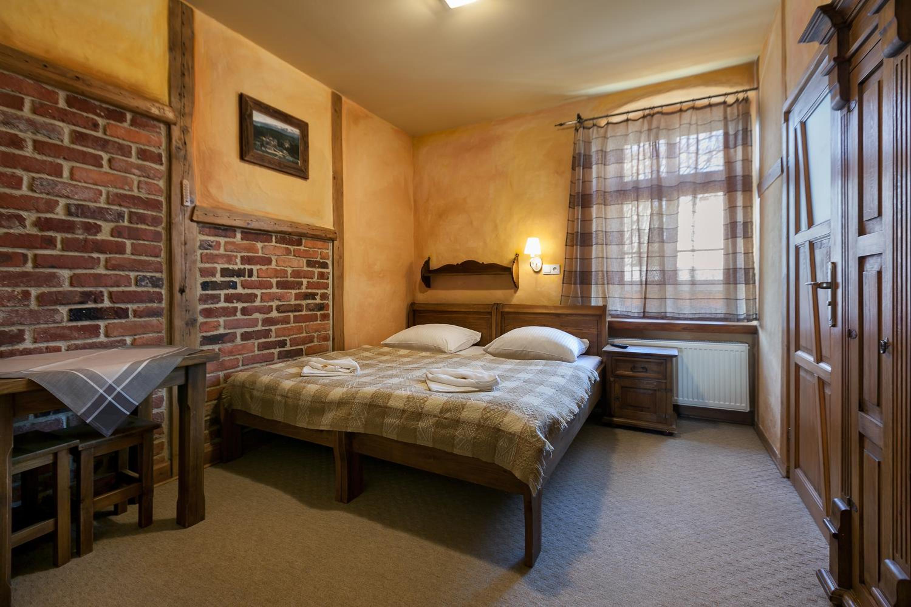 Twin Room with Private Bathroom photo 1