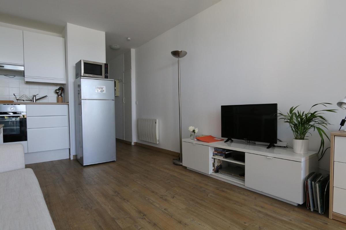 Studio Apartment with Sea View photo 3