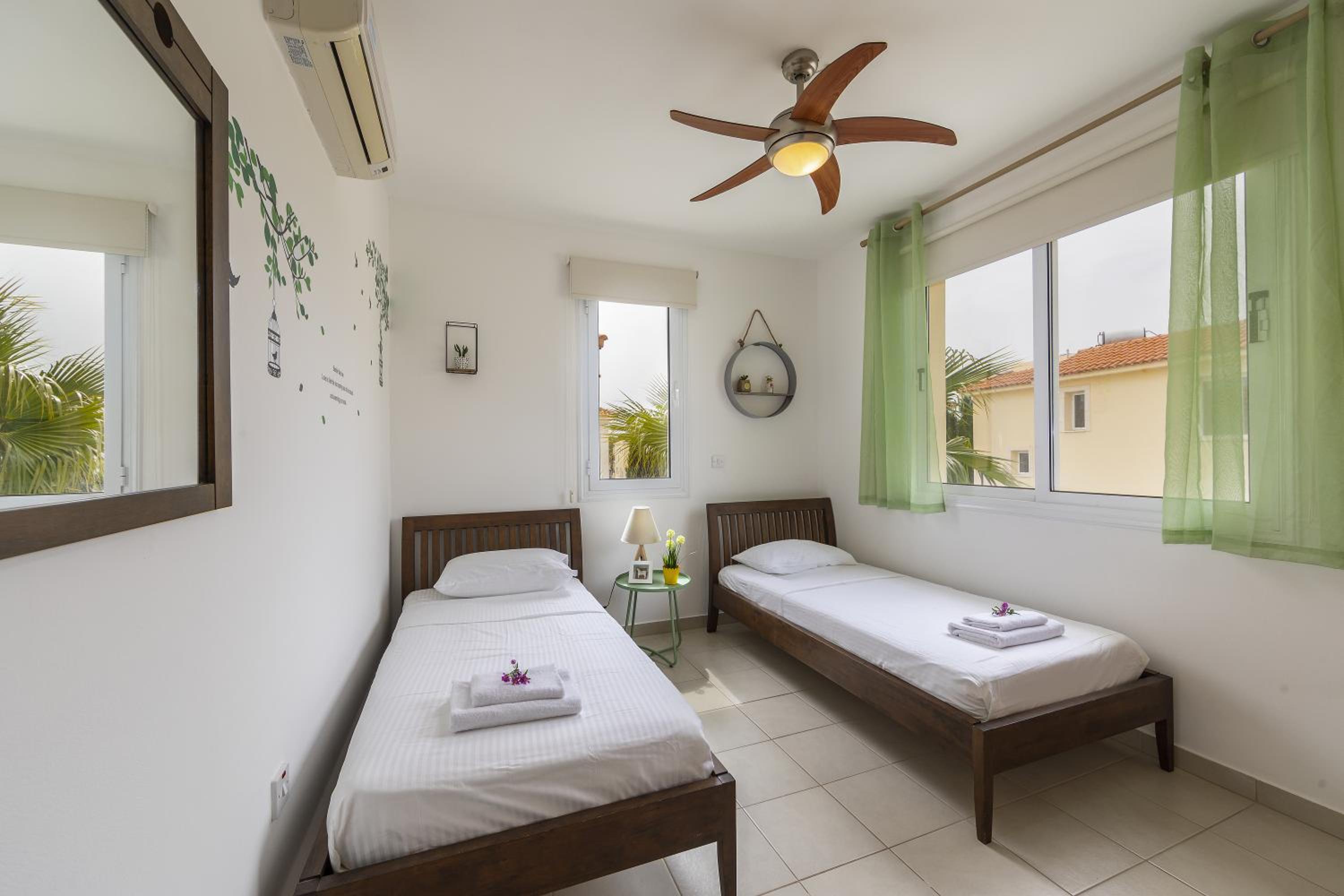 Villa com Piscina Privada
