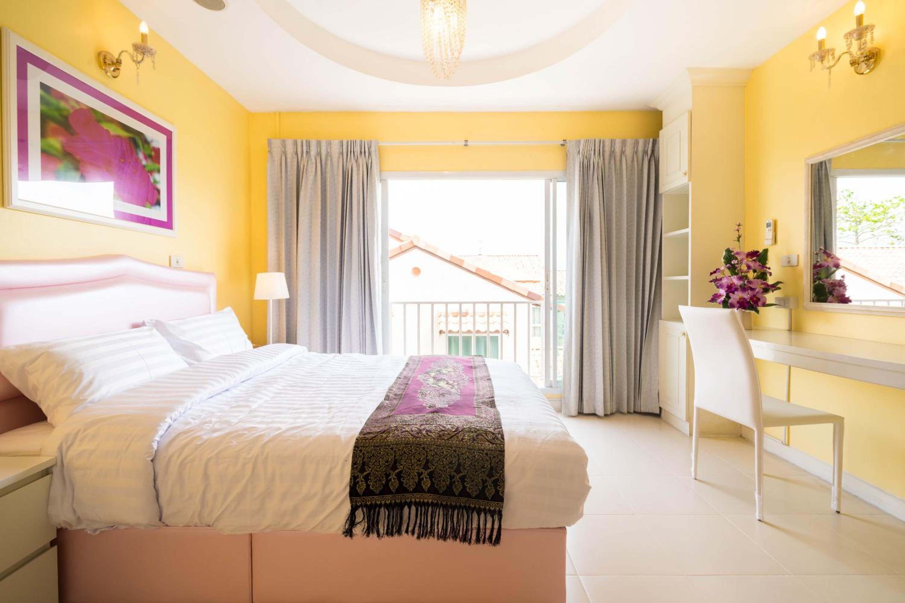Deluxe Double Room - Photo 1