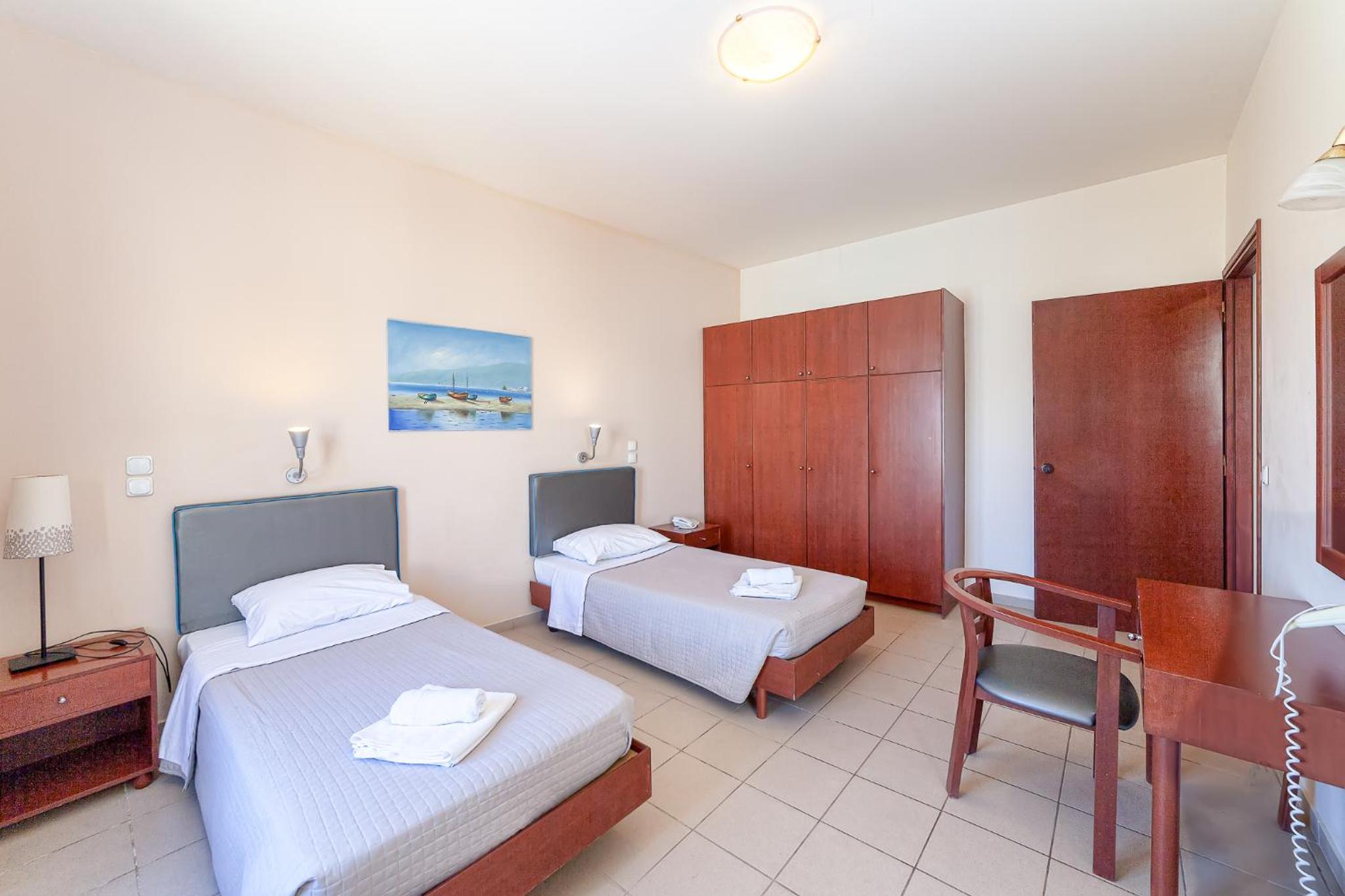 One-Bedroom Apartment with Garden View (2-4 Adults)