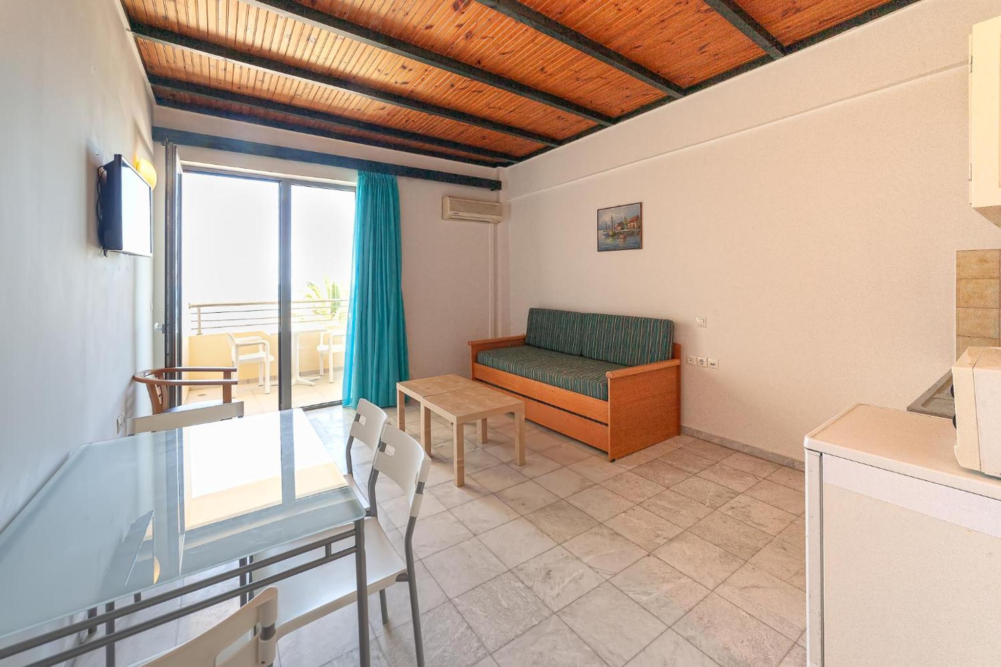 One-Bedroom Apartment with Sea View (2-4 Adults)