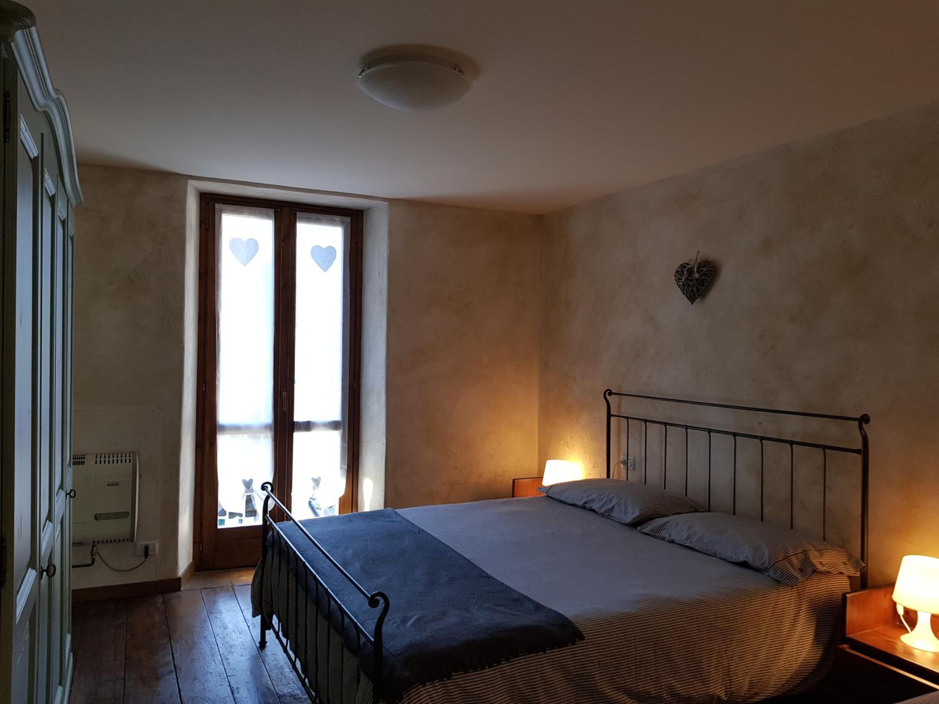 One-Bedroom Apartment - Photo 19
