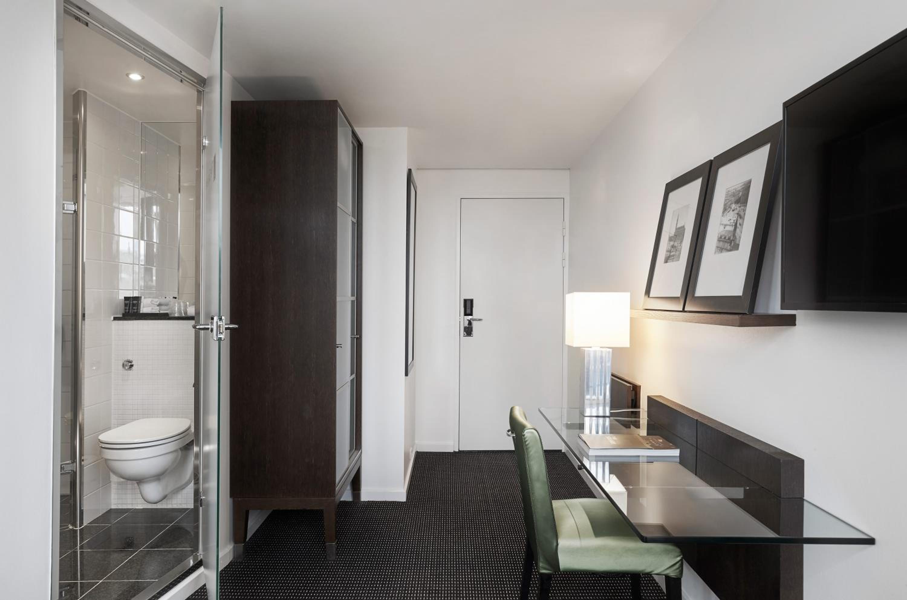 Compact Double Room - Photo 1
