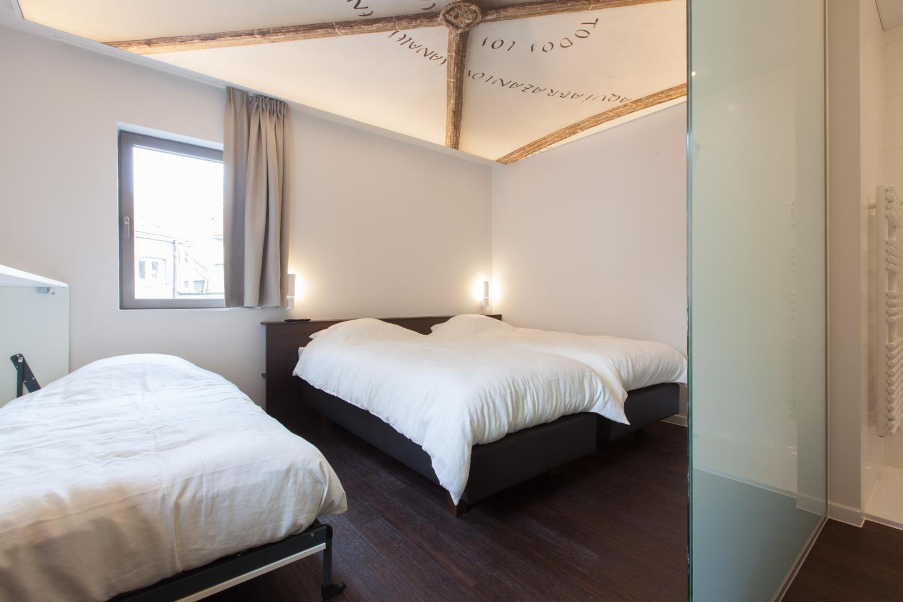 Standard Triple Room - Photo 4