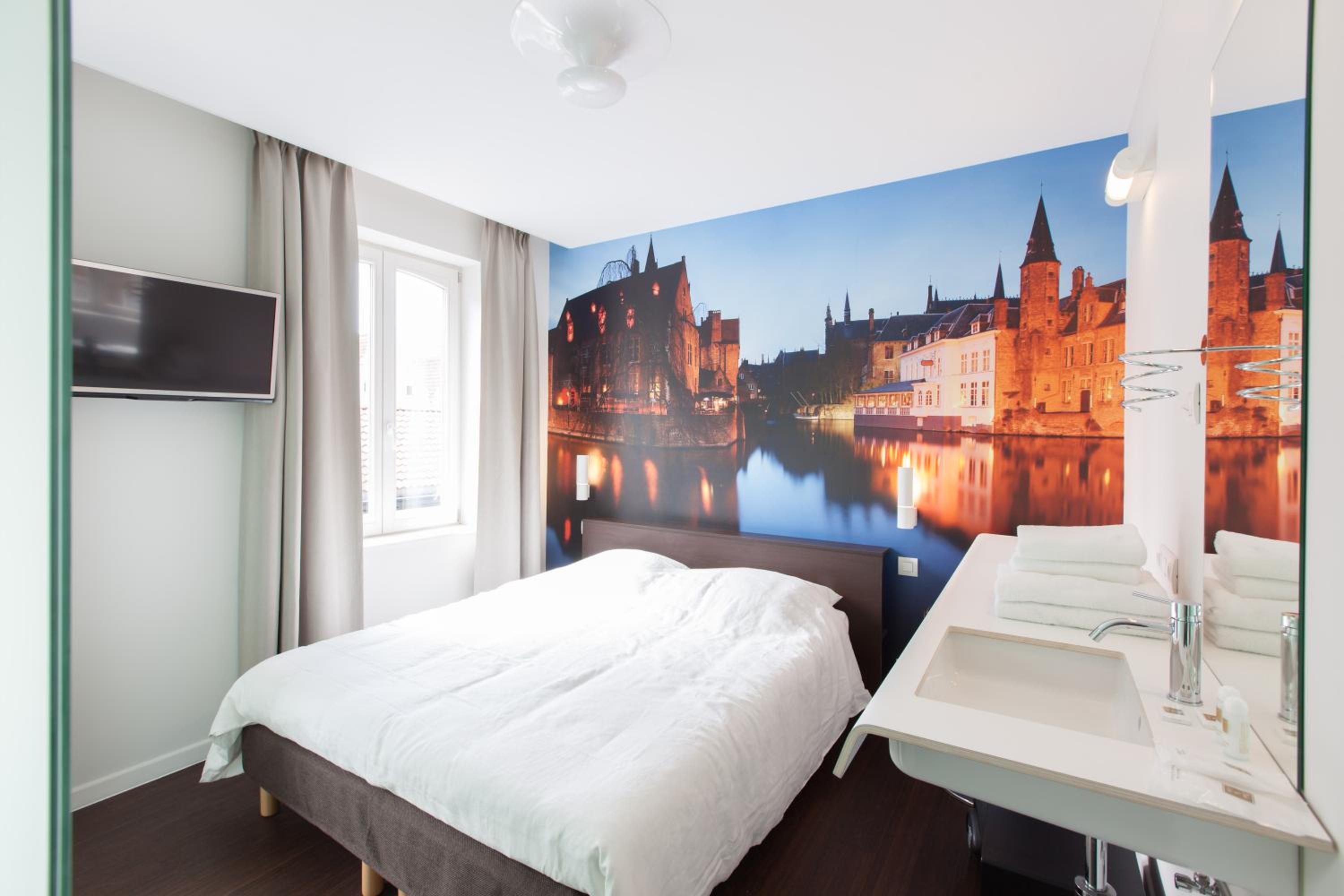 Small Double Room - Photo 4