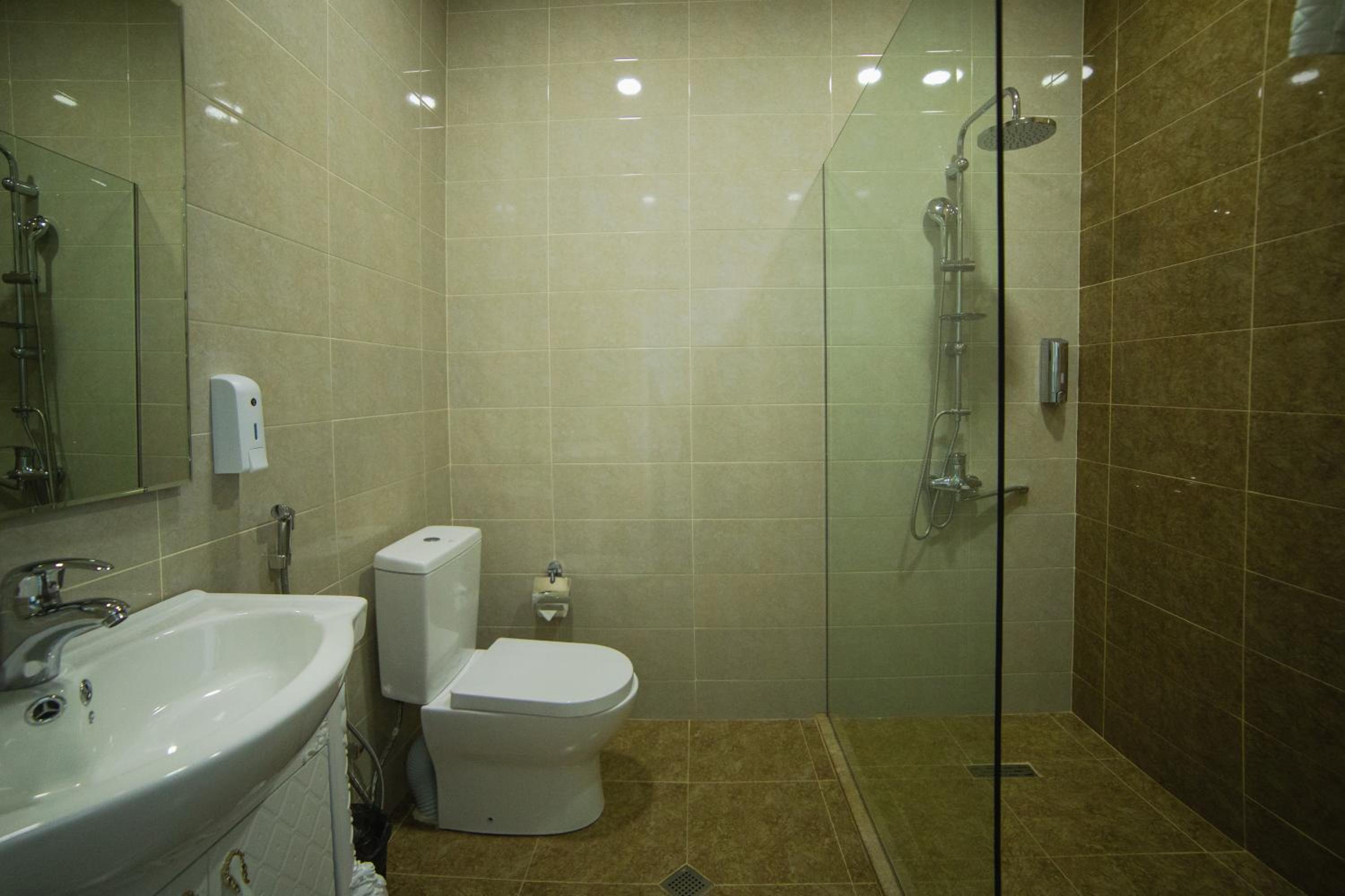 Deluxe Double or Twin Room with City View - Photo 29