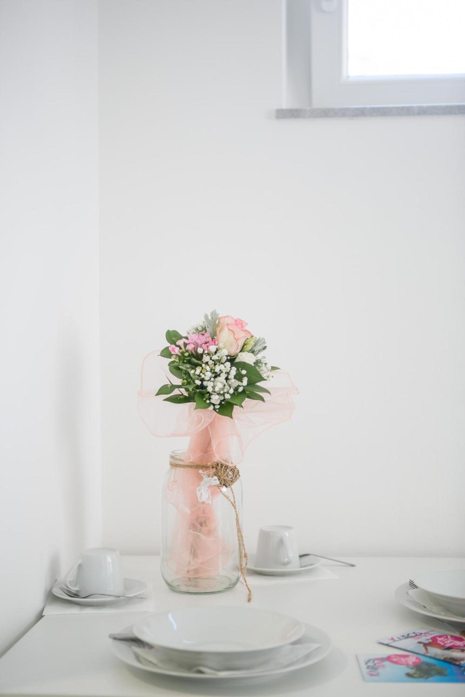 Studio Apartment - Photo 20