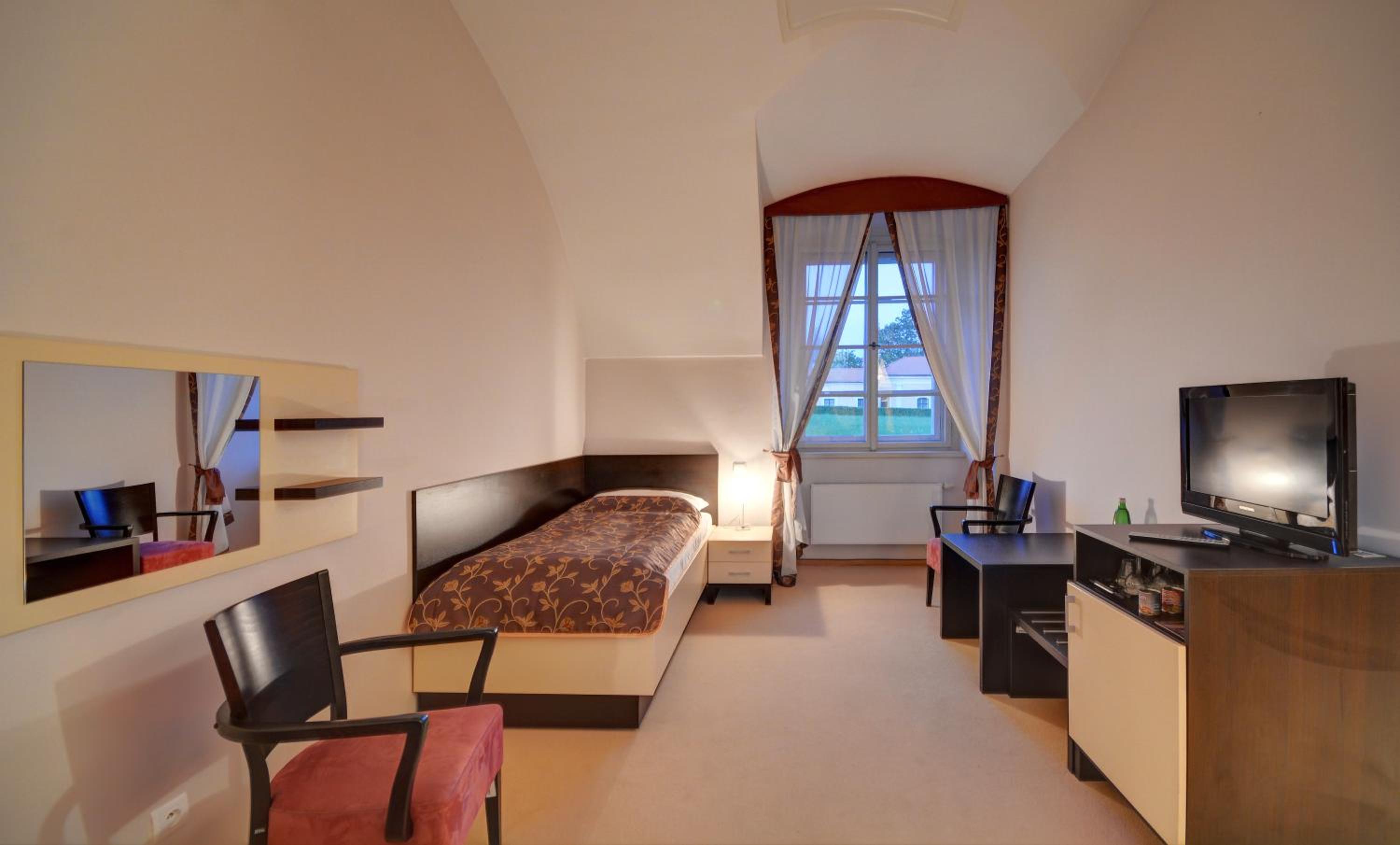 Standard Single Room