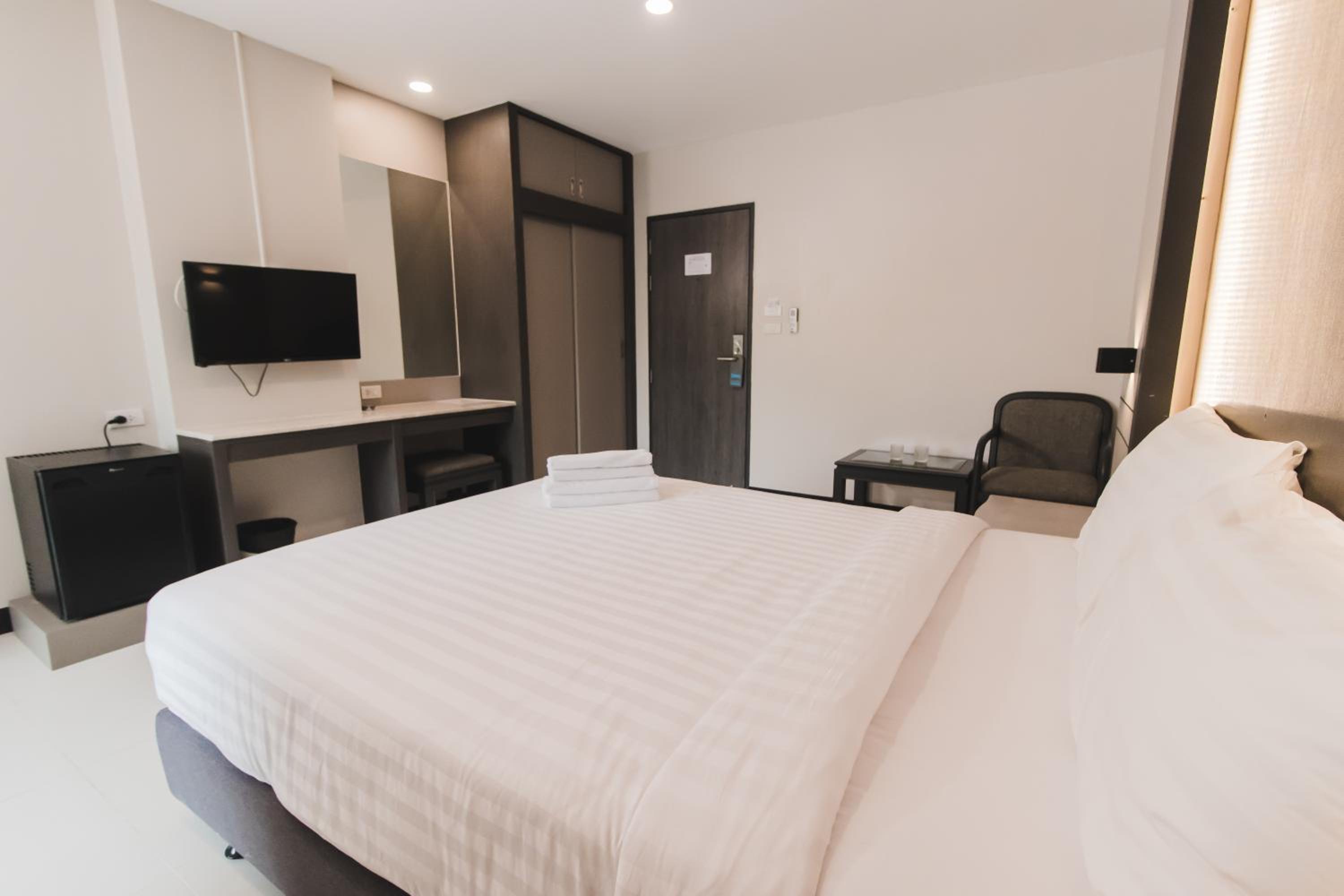 Queen Room with Spa Bath photo 3