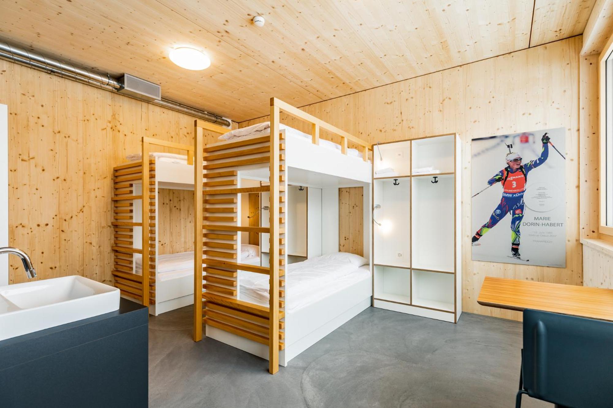 Quadruple Room with Shared Bathroom photo 1