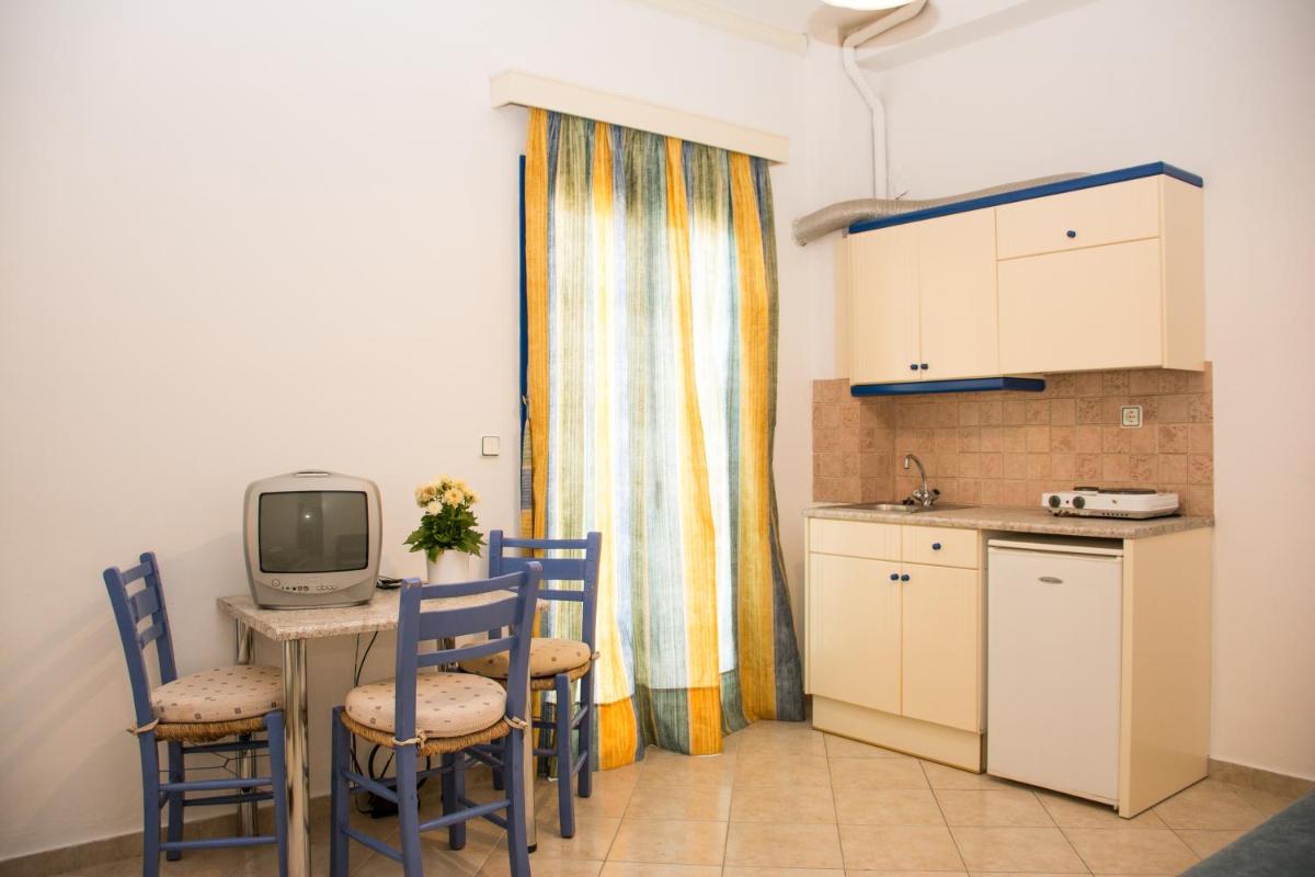 Studio (2 Adults) photo 3