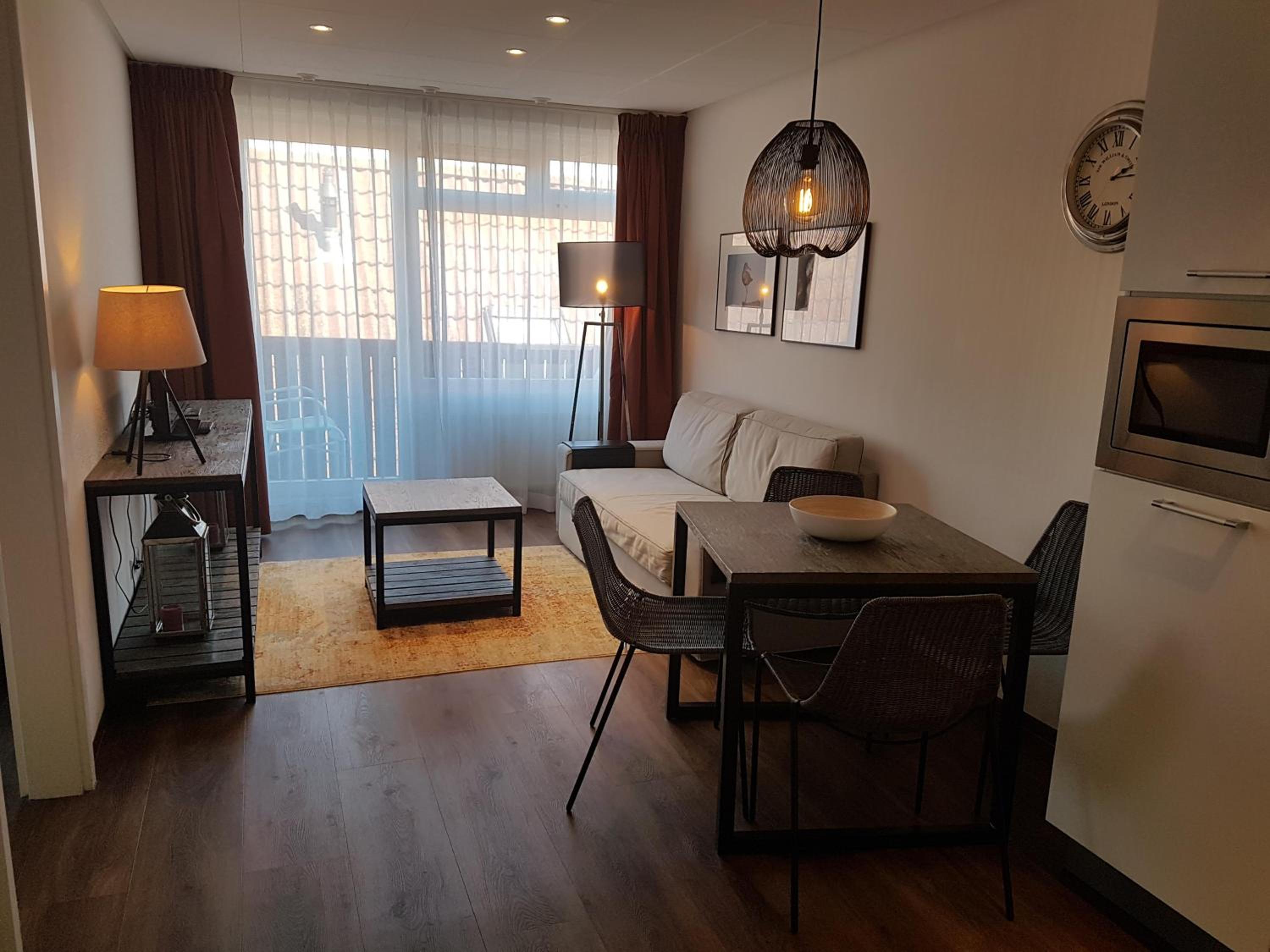 Apartment - Photo 11