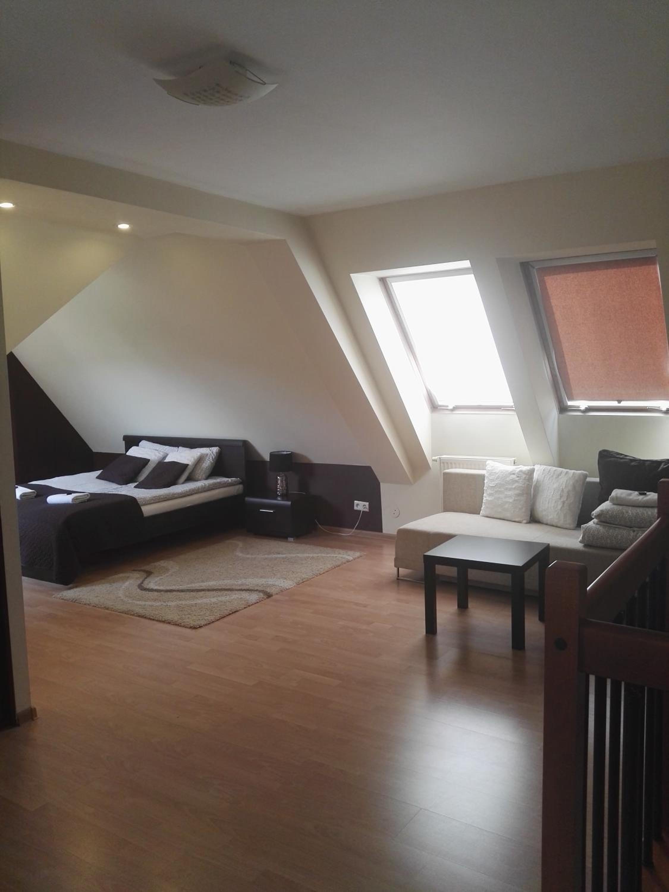 Deluxe Apartment photo 2