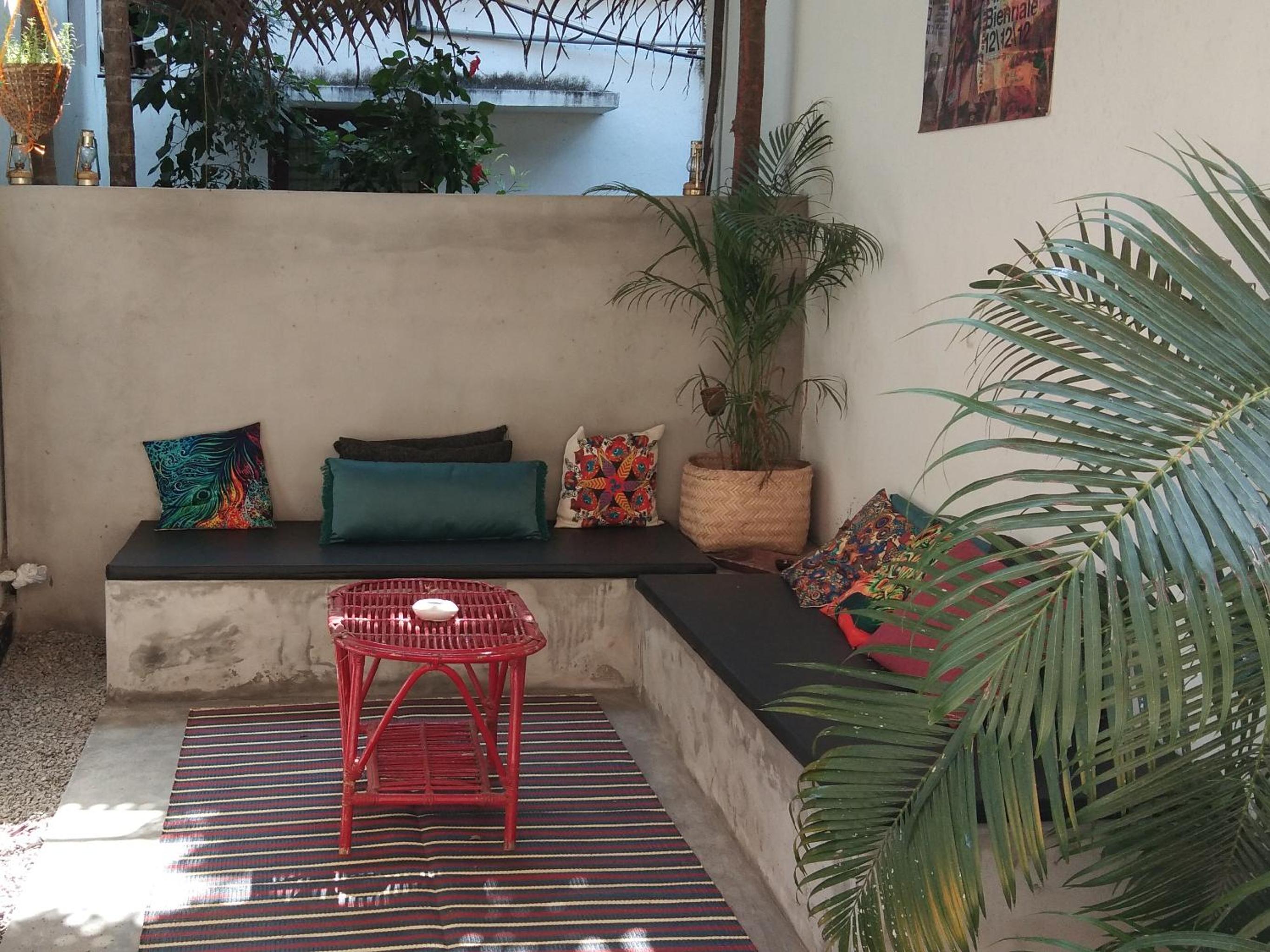 Family Room with Terrace - Photo 3