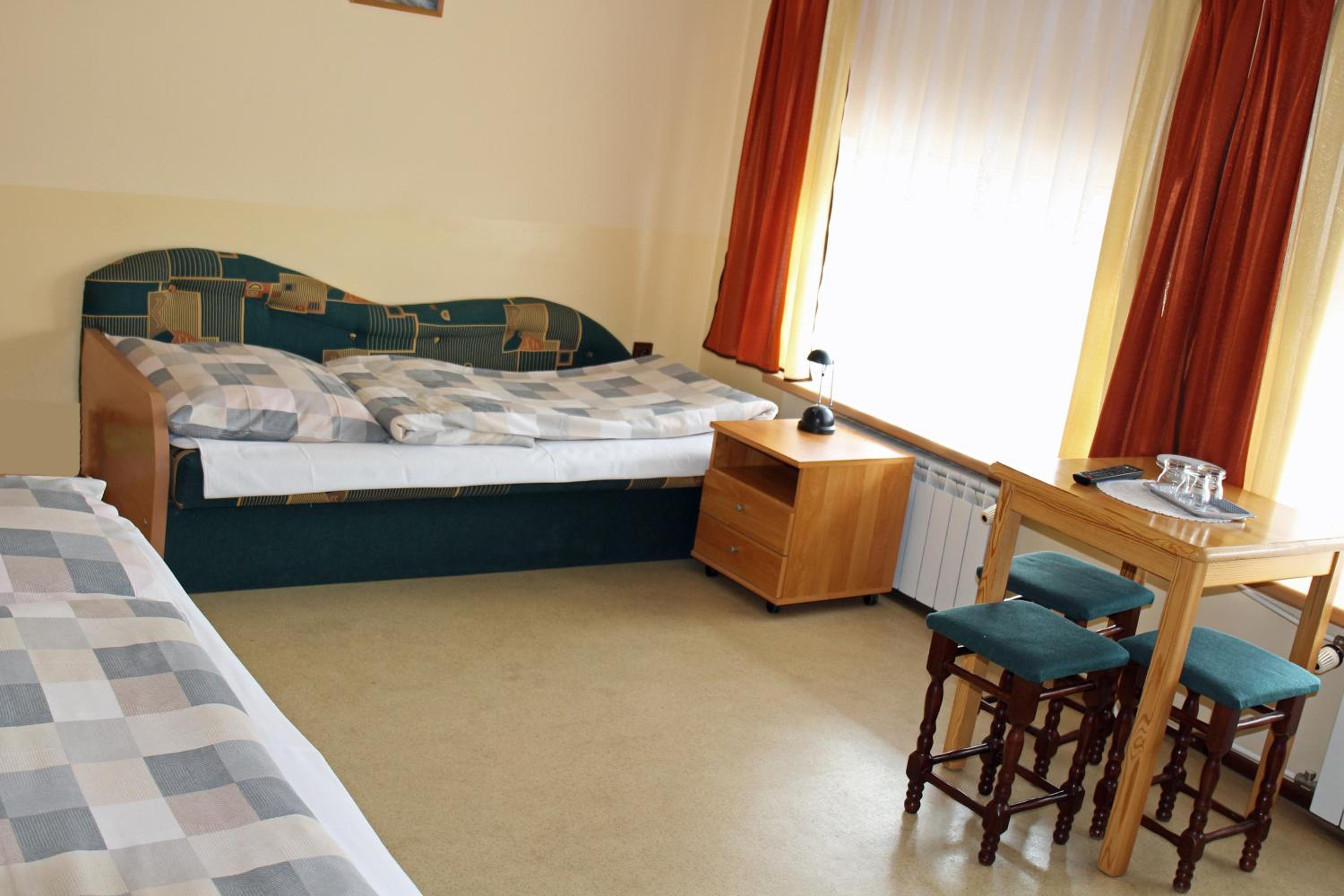 Standard Triple Room photo 2
