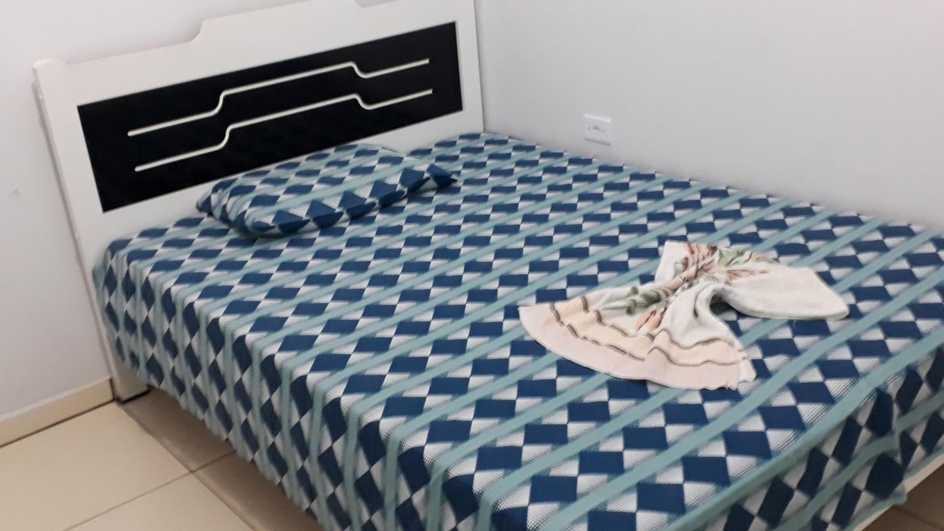 Triple Room with Bathroom - Photo 1