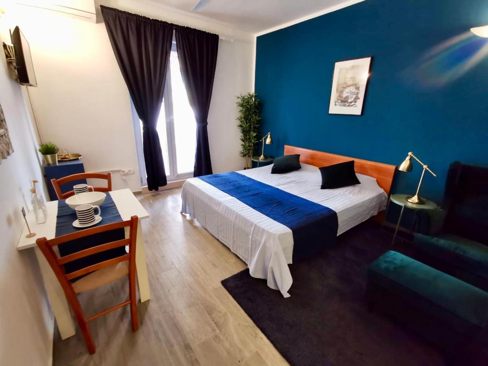 Standard Double Room with Private Bathroom