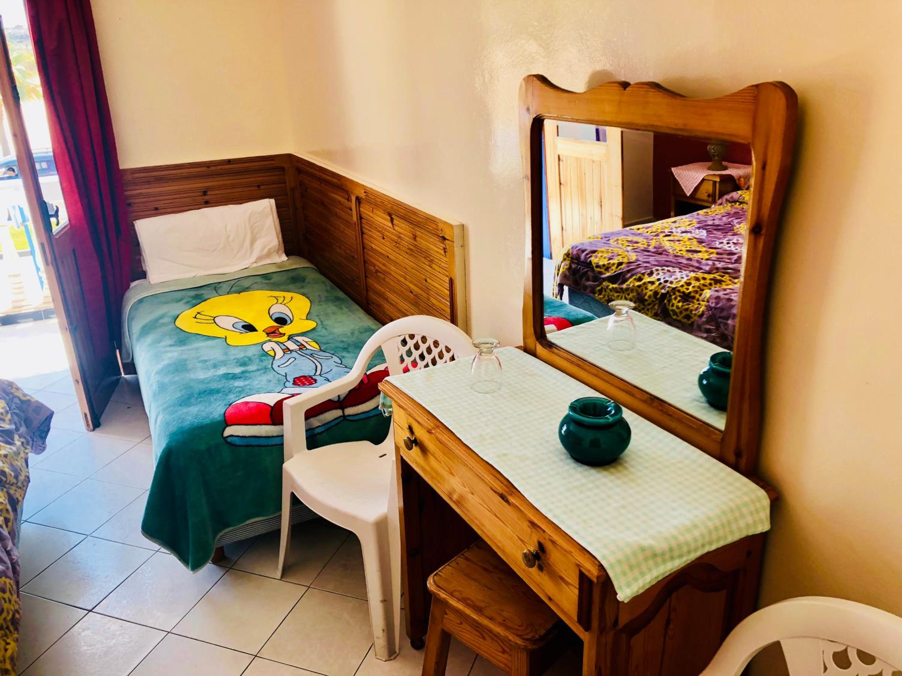 Large Double Room - Photo 11