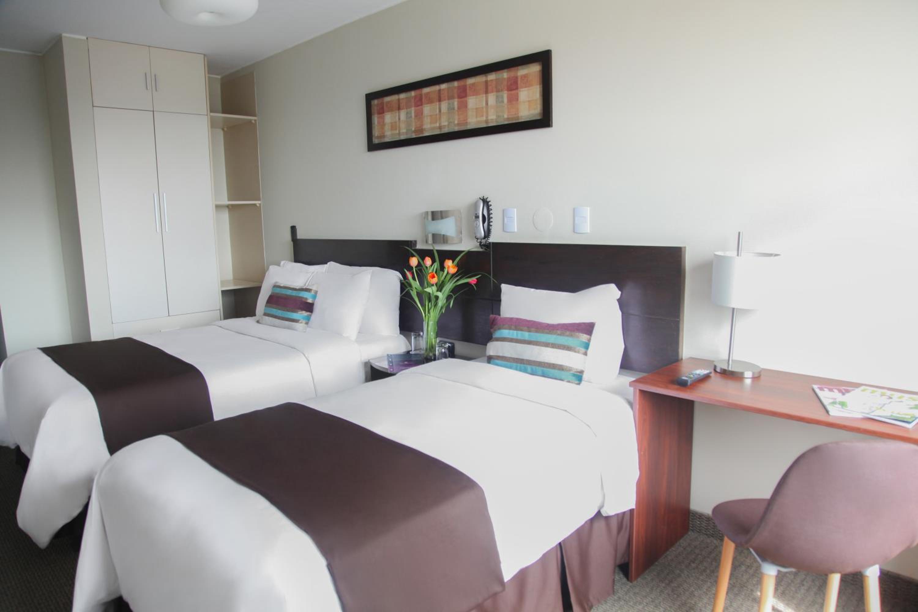 Deluxe Twin Room photo 2