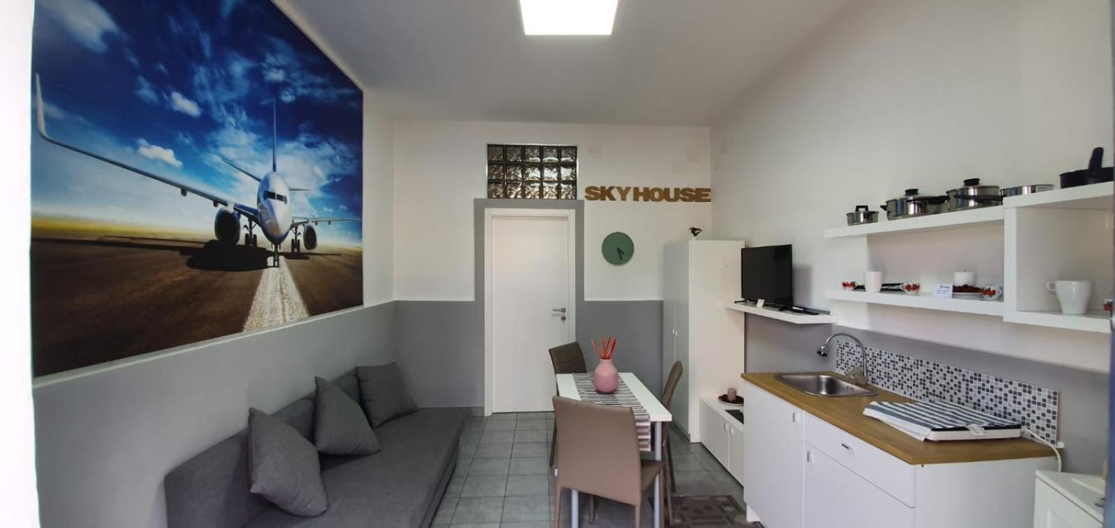 One-Bedroom Apartment