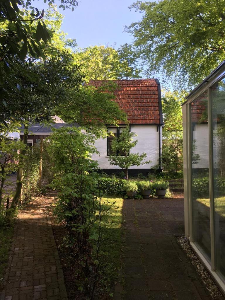 One-Bedroom House - Photo 11