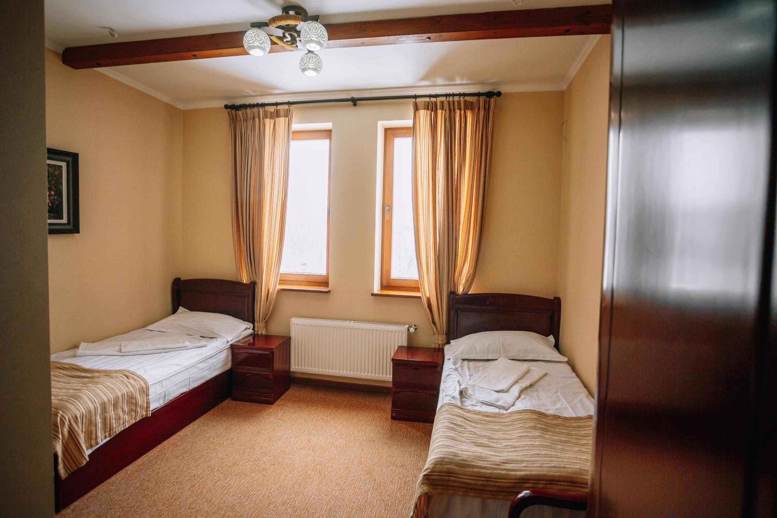 Twin Room with Mountain View