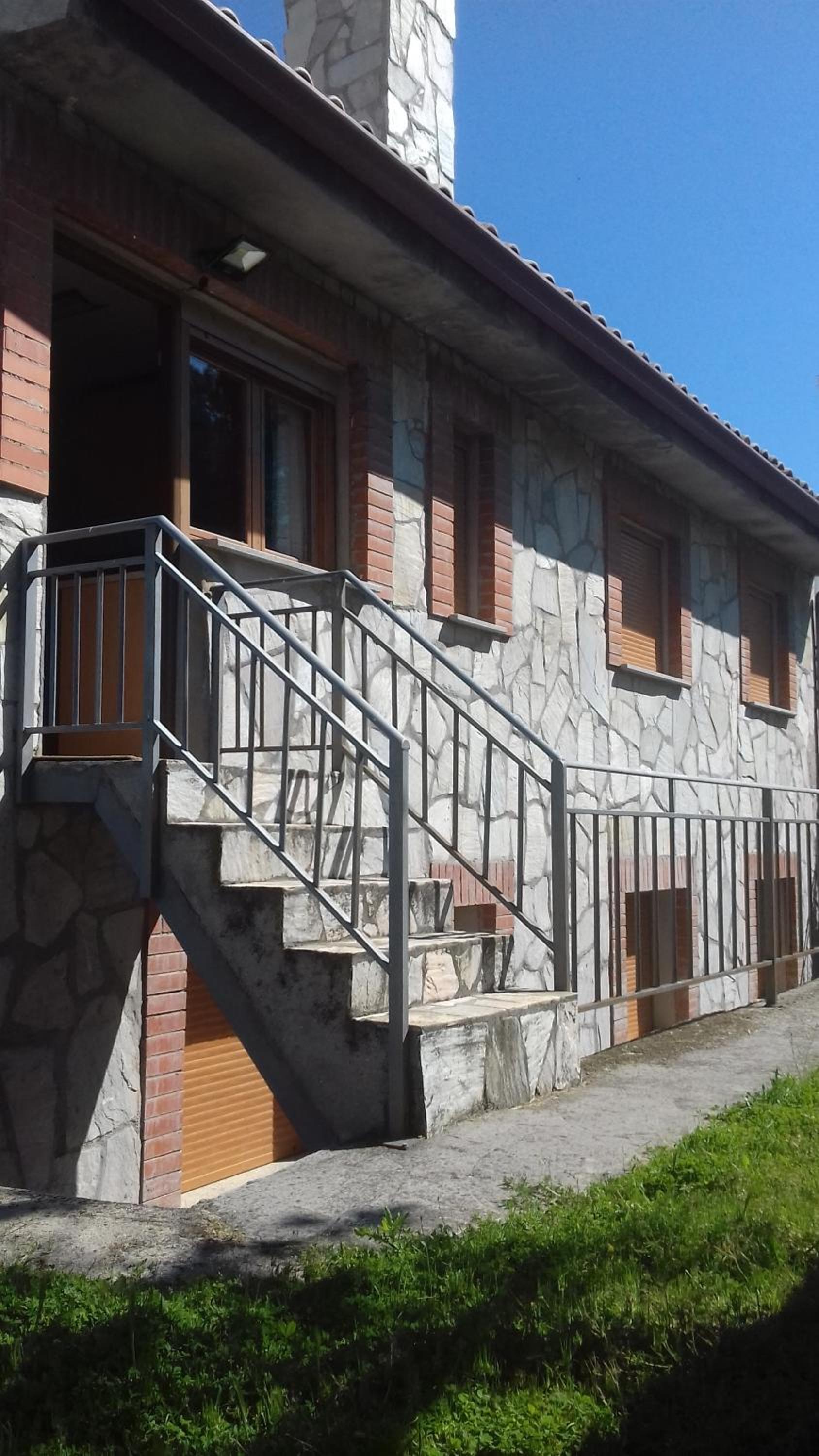 4-Bedroom House - Photo 19