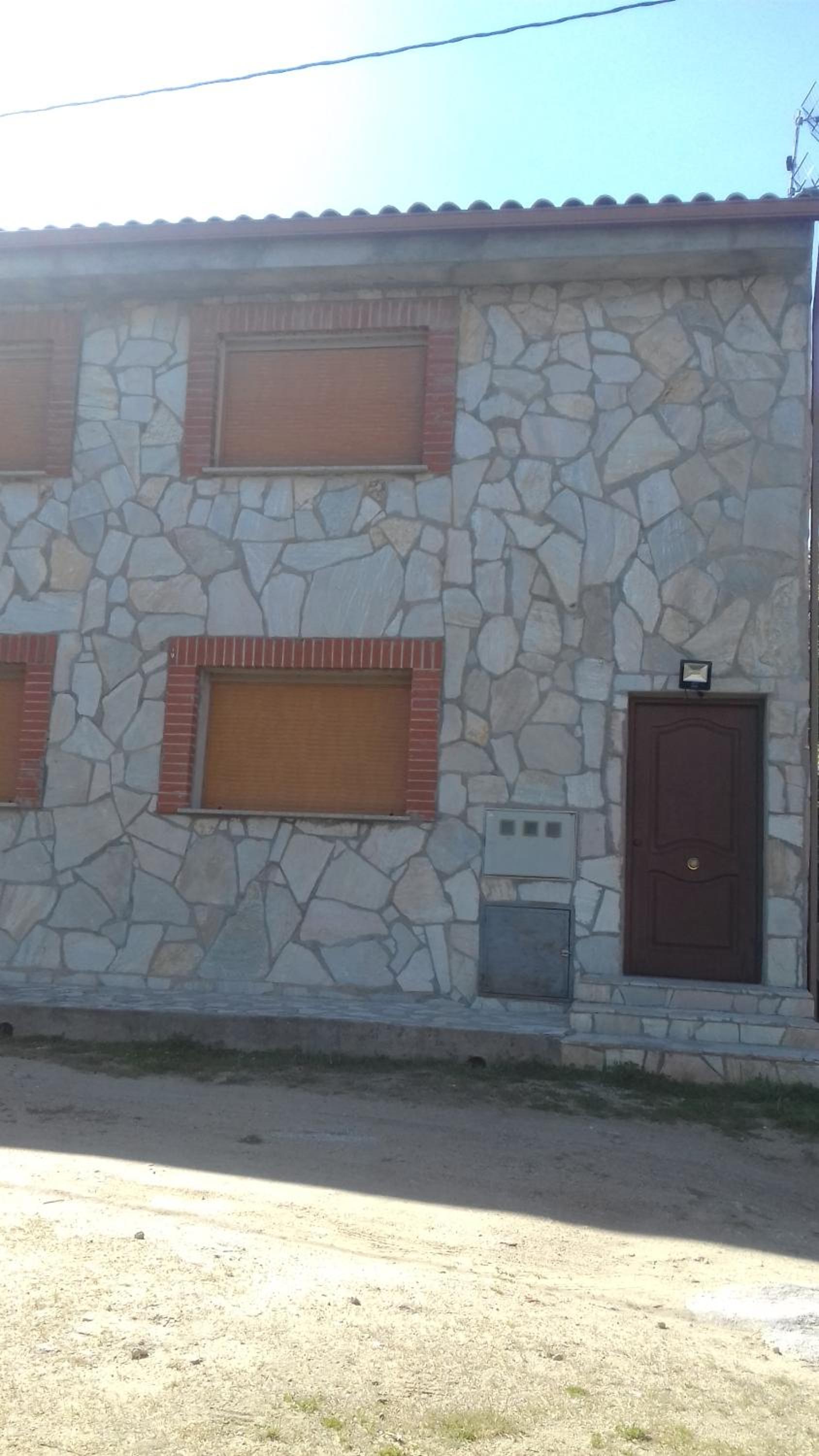 Four-Bedroom House - Photo 9