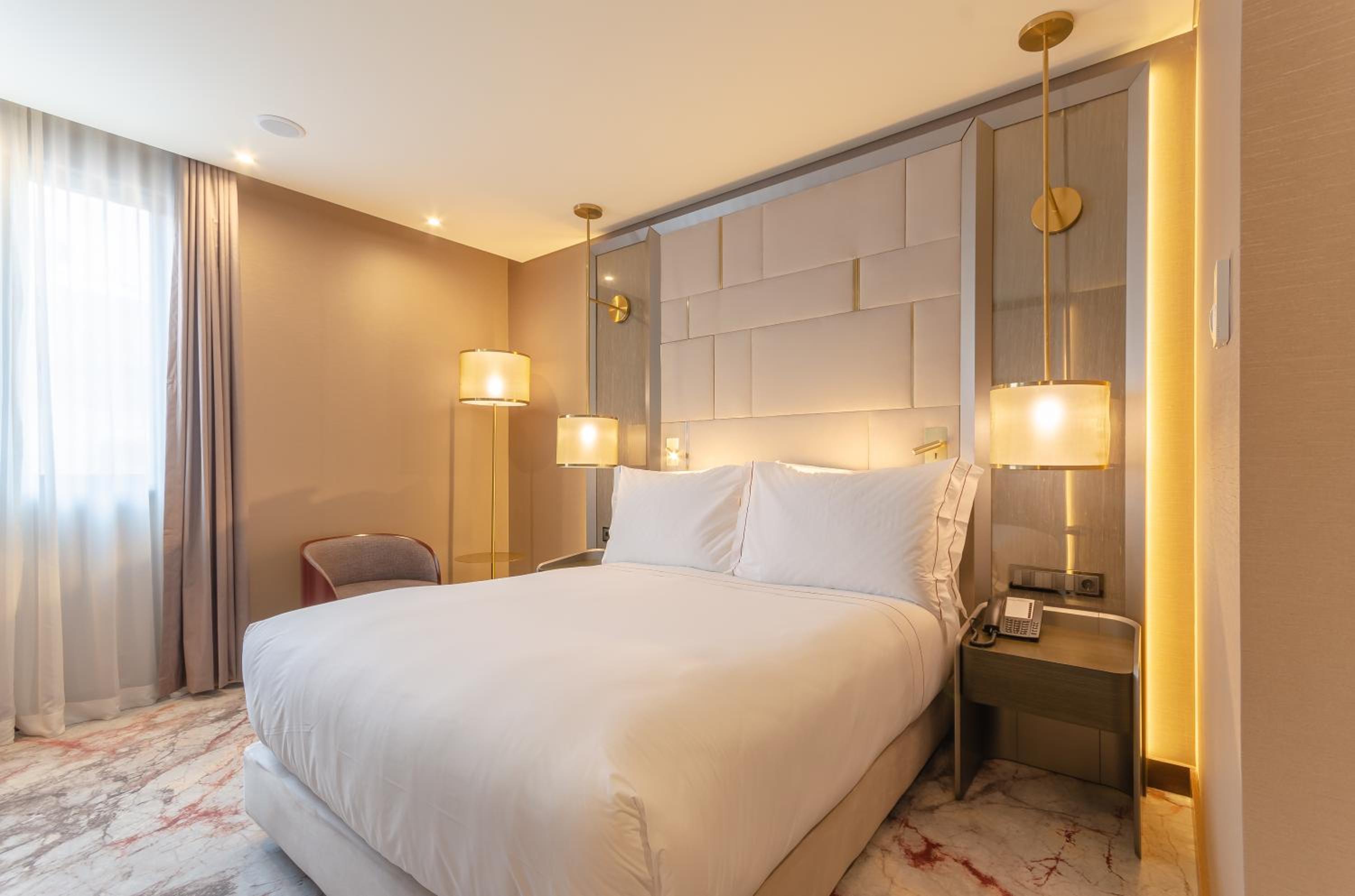 Superior Double Room - Photo 1