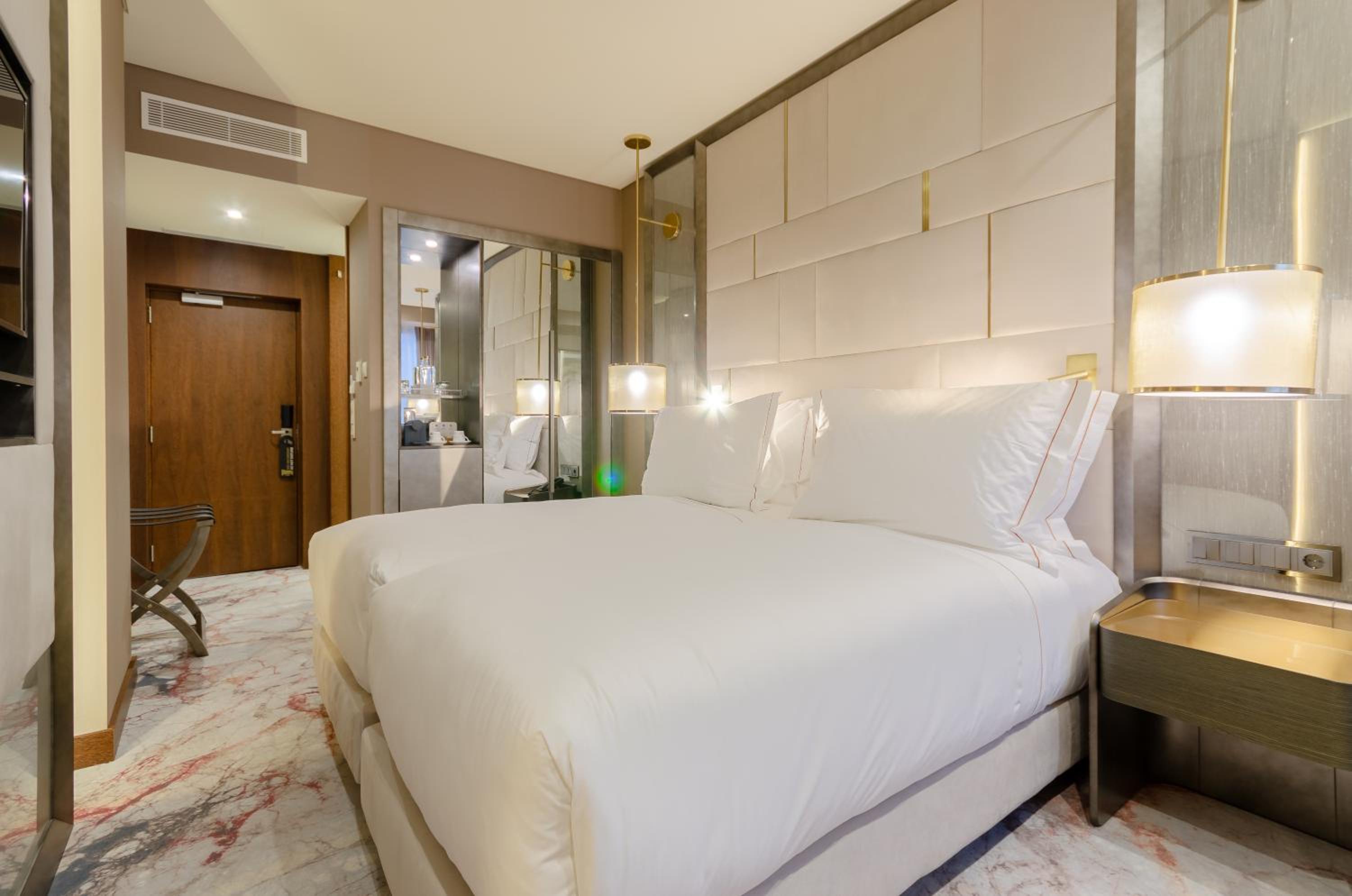 Superior Twin Room - Photo 1