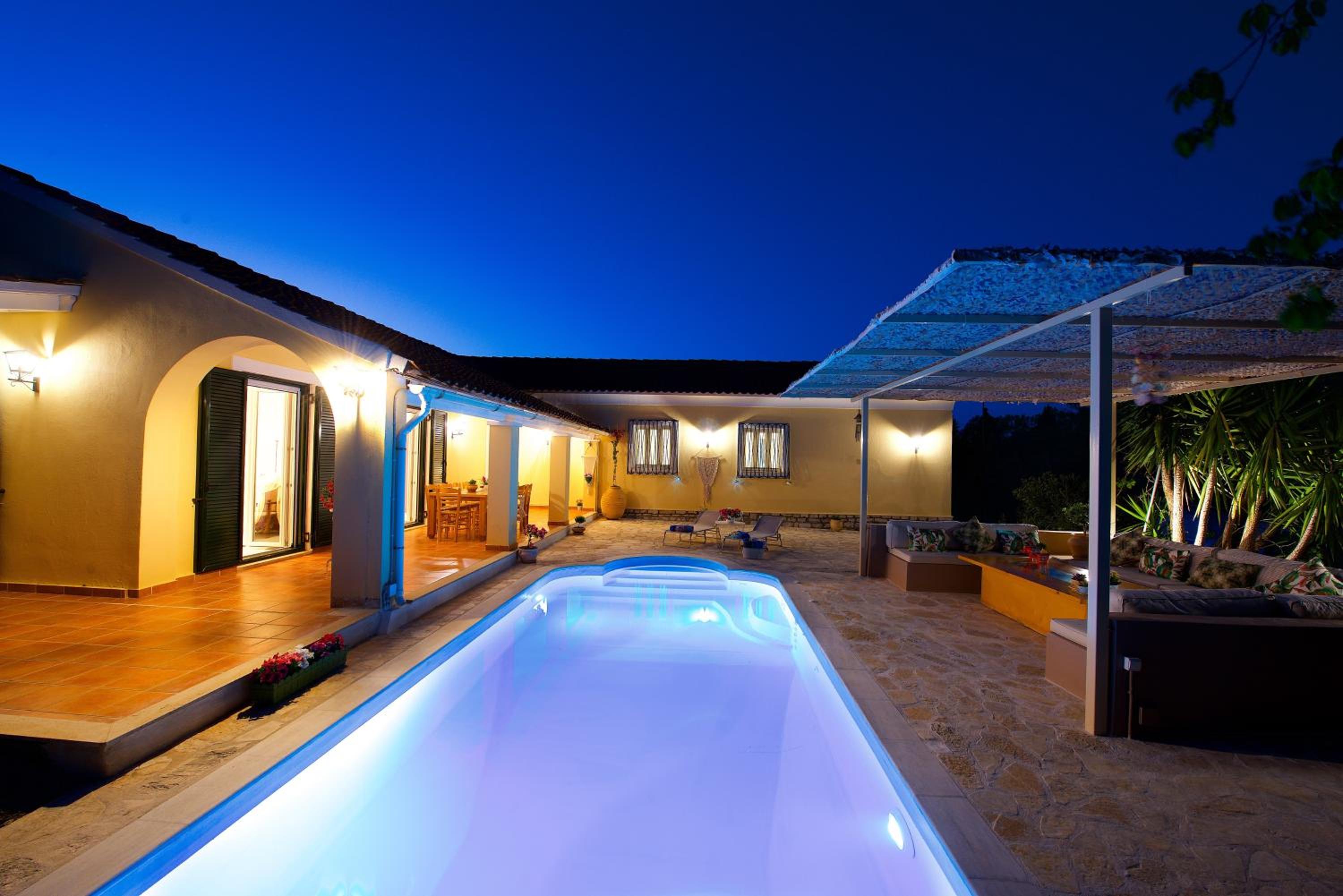 Villa with Sea View photo 2