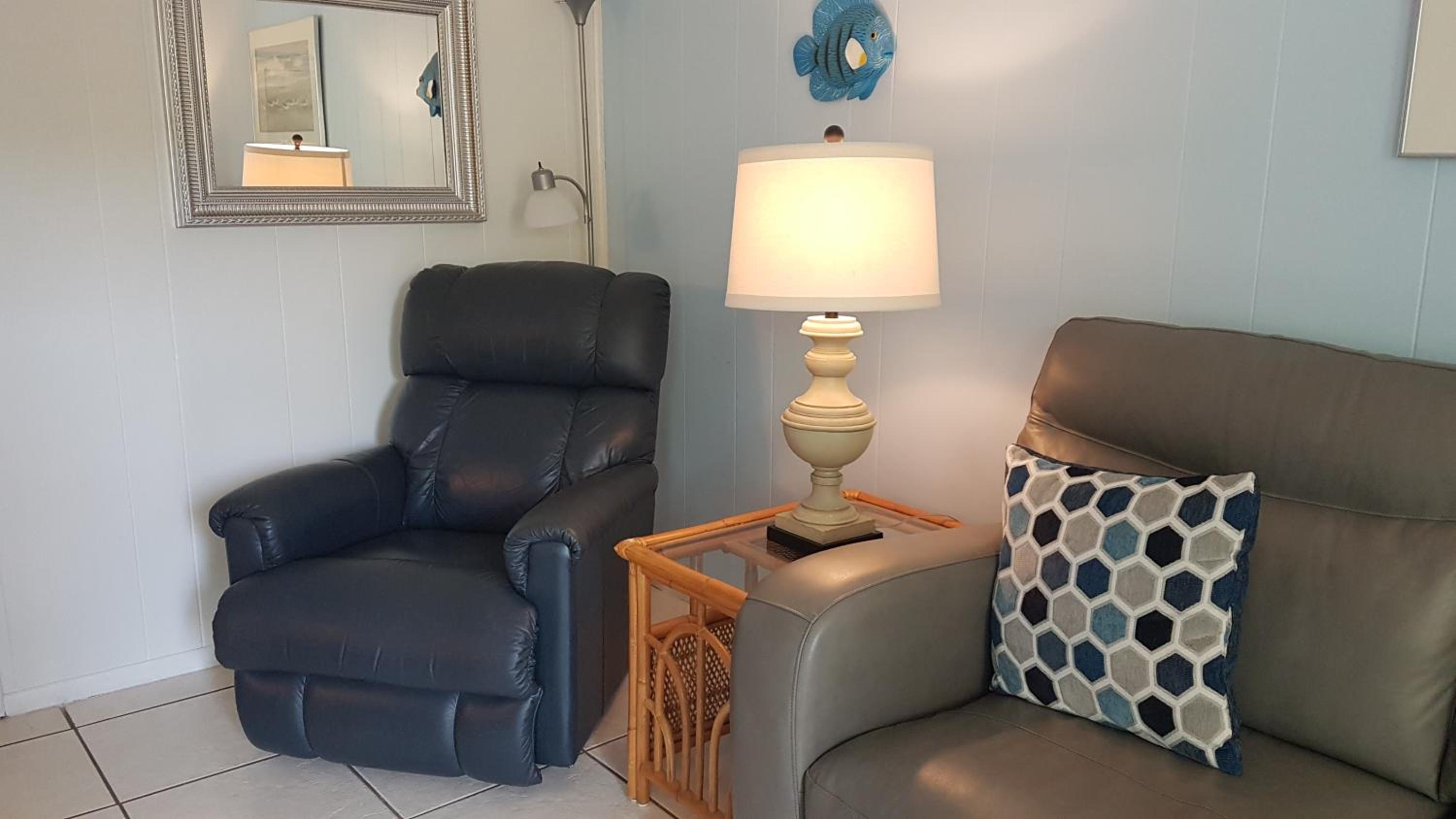 One-Bedroom Apartment - Photo 20