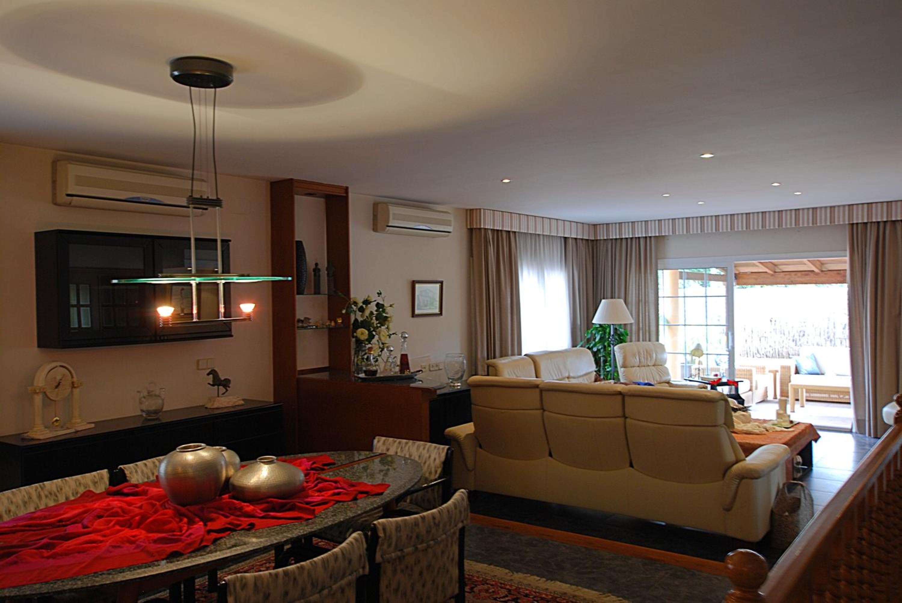 Apartment with Pool View photo 2