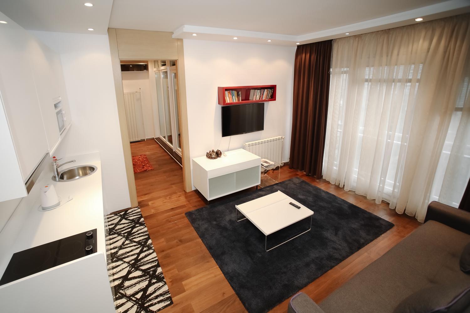 Deluxe Apartment
