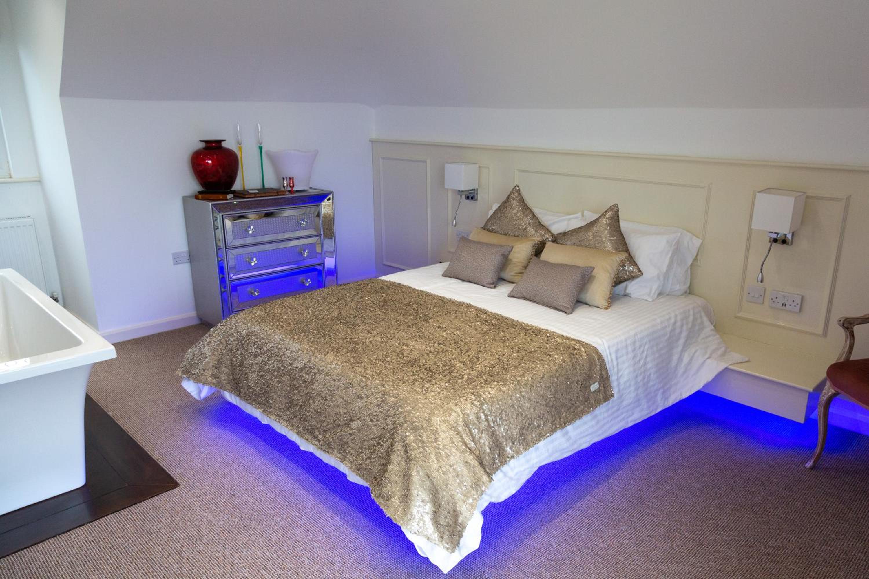 Double Room with Balcony photo 3