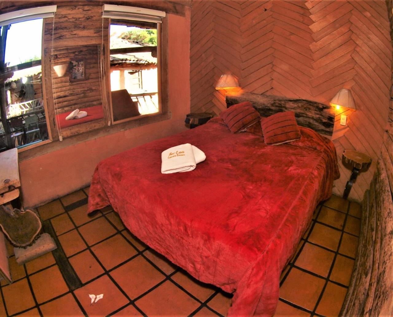 Family Room with Garden View - Photo 1