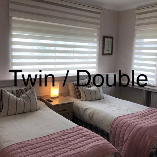 Twin/Double photo 2