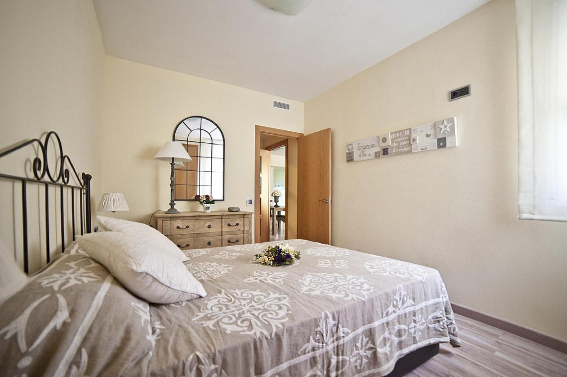 Apartamento con Balcón