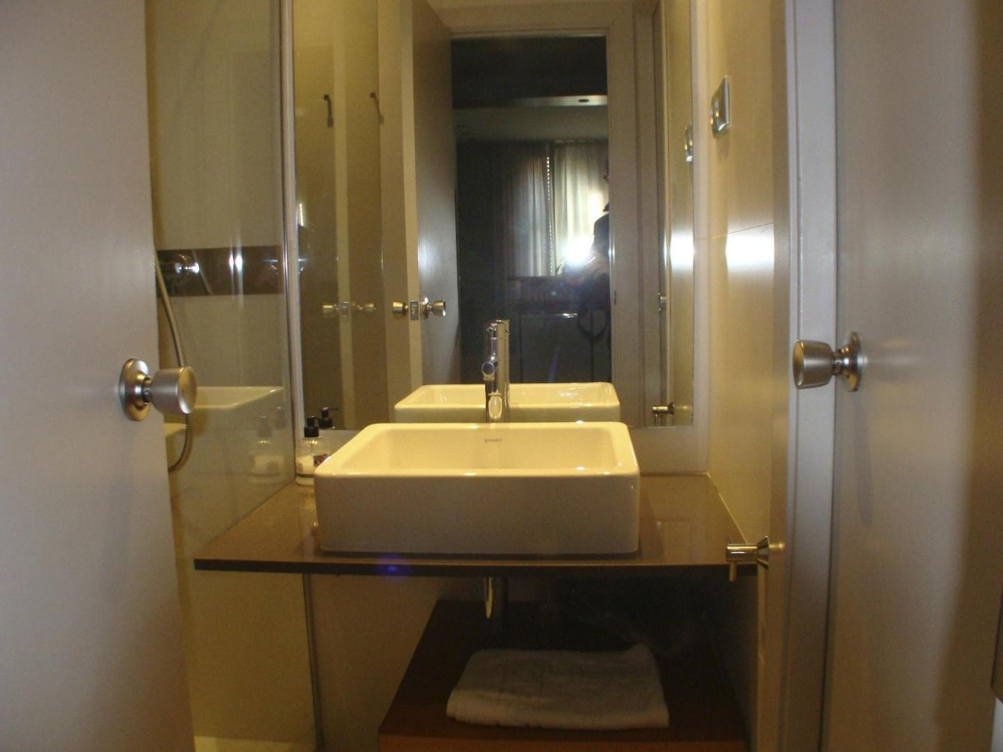 One-Bedroom Apartment 3 photo 2