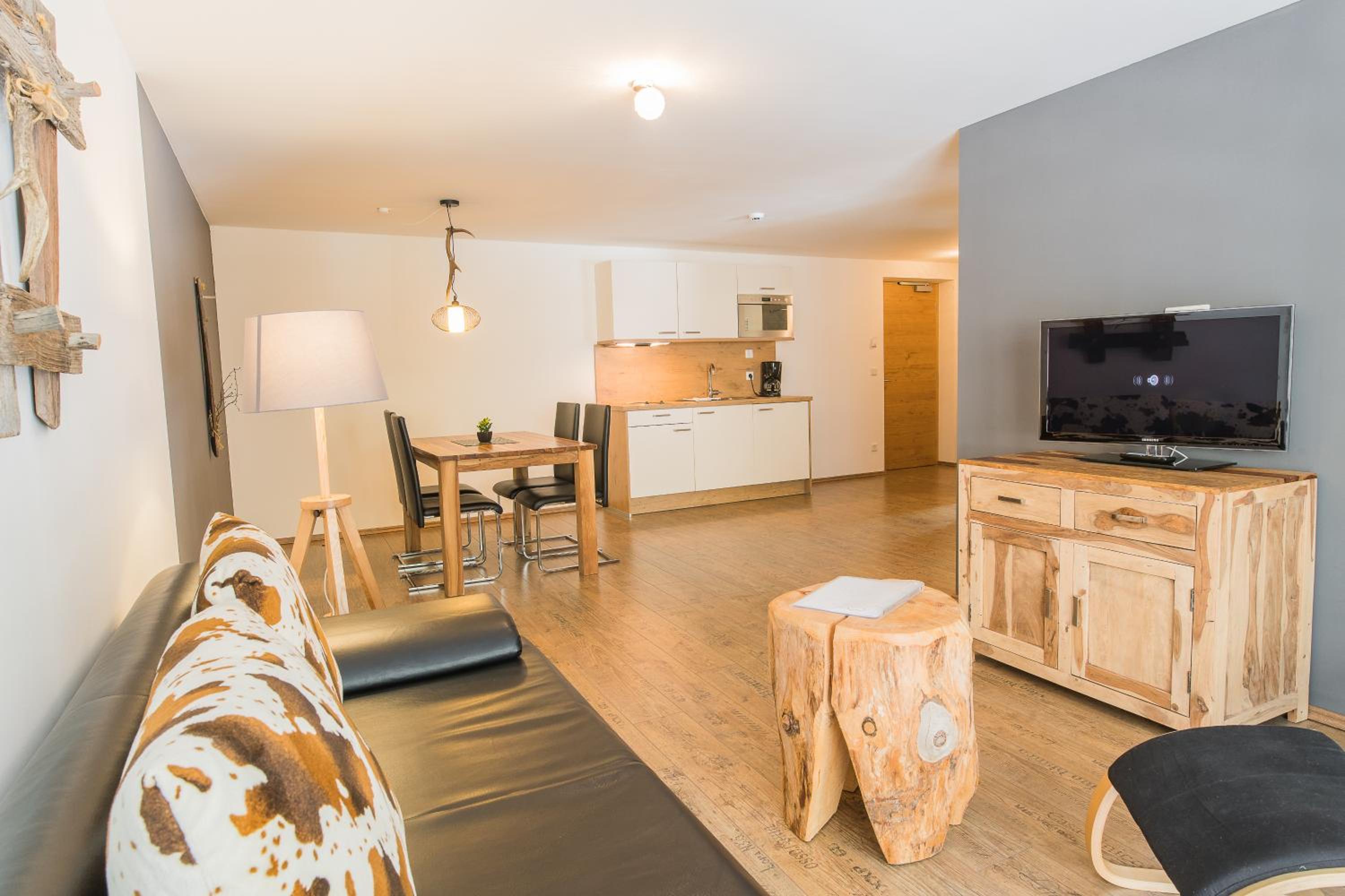 One-Bedroom Apartment (2 Adults)