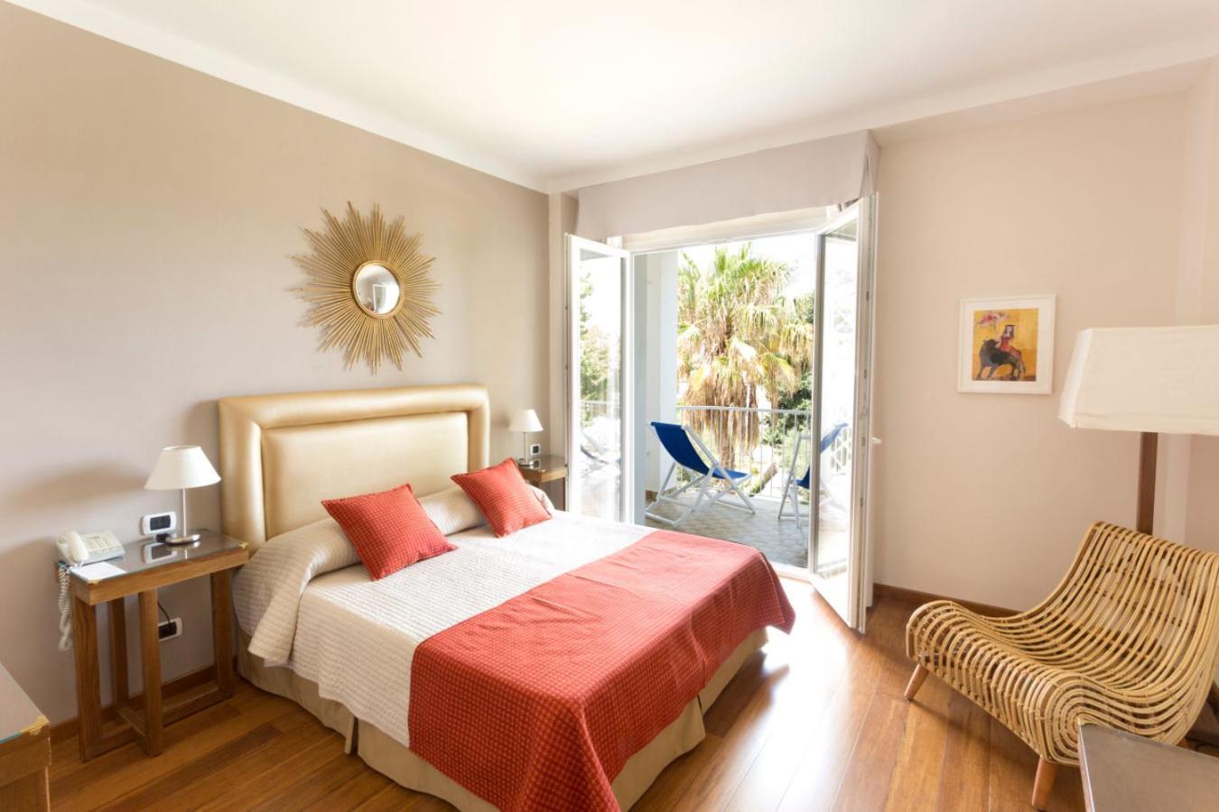Double or Twin Room - Photo 1