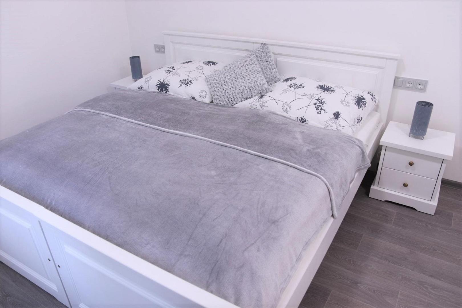Deluxe Apartment - Photo 11