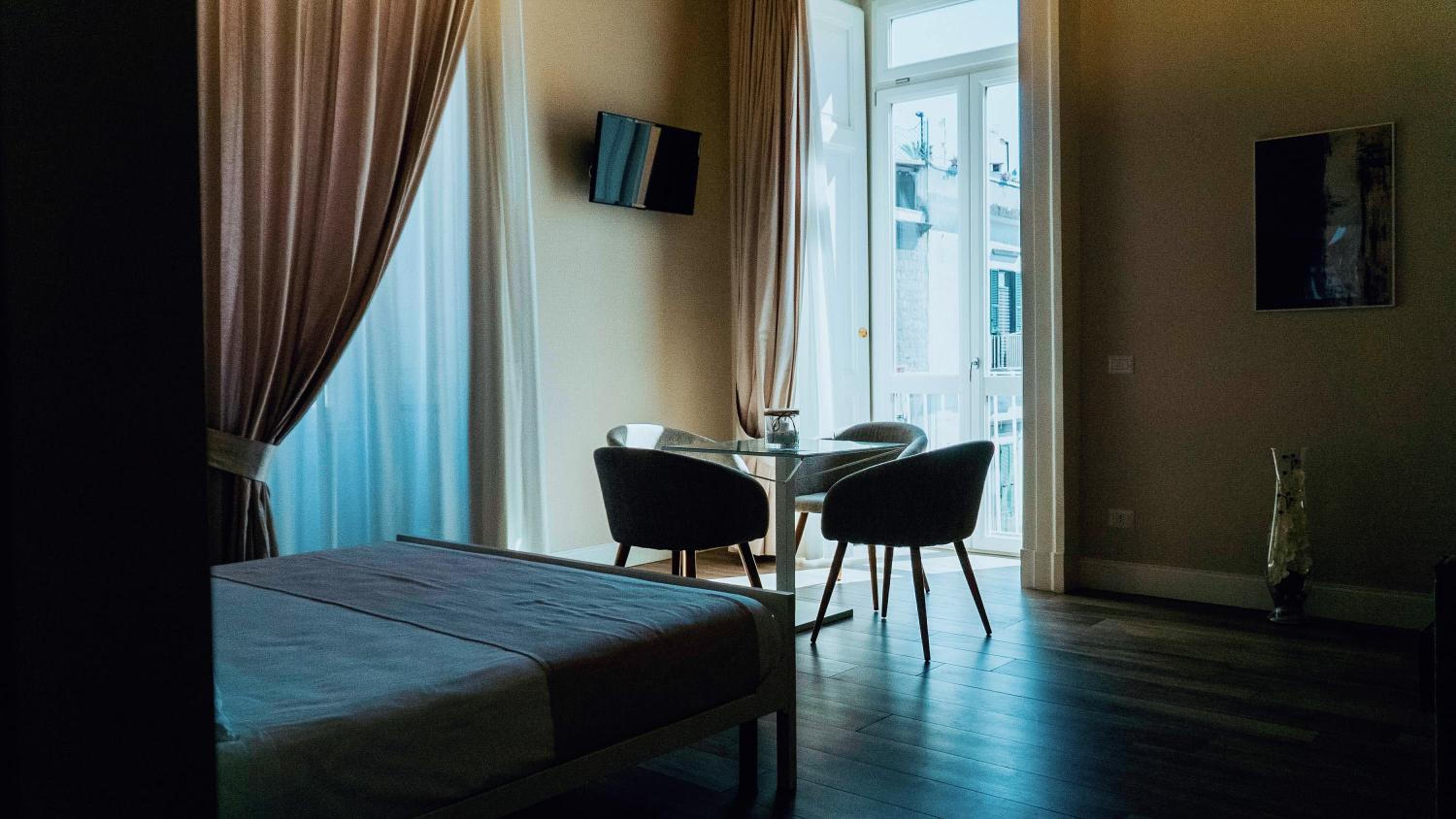 Deluxe Double Room with Sea View - Photo 6