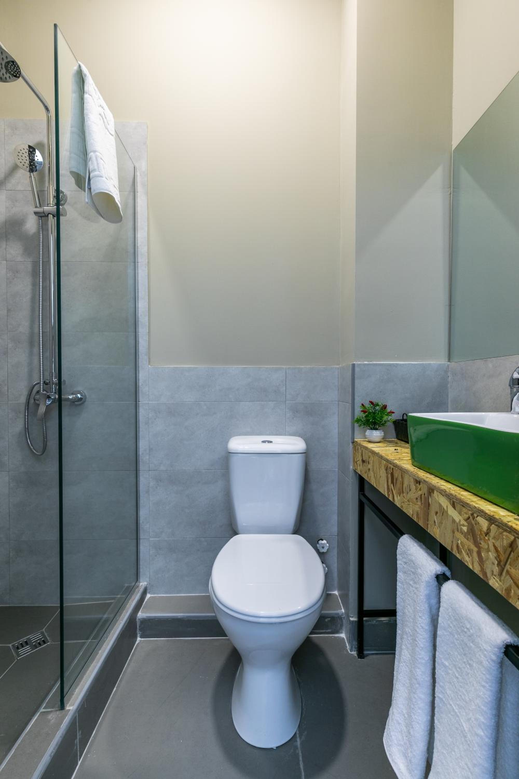 Double or Twin Room with Garden View photo 3