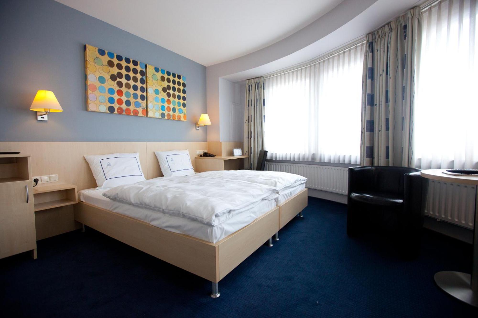 Superior Twin Room with City View