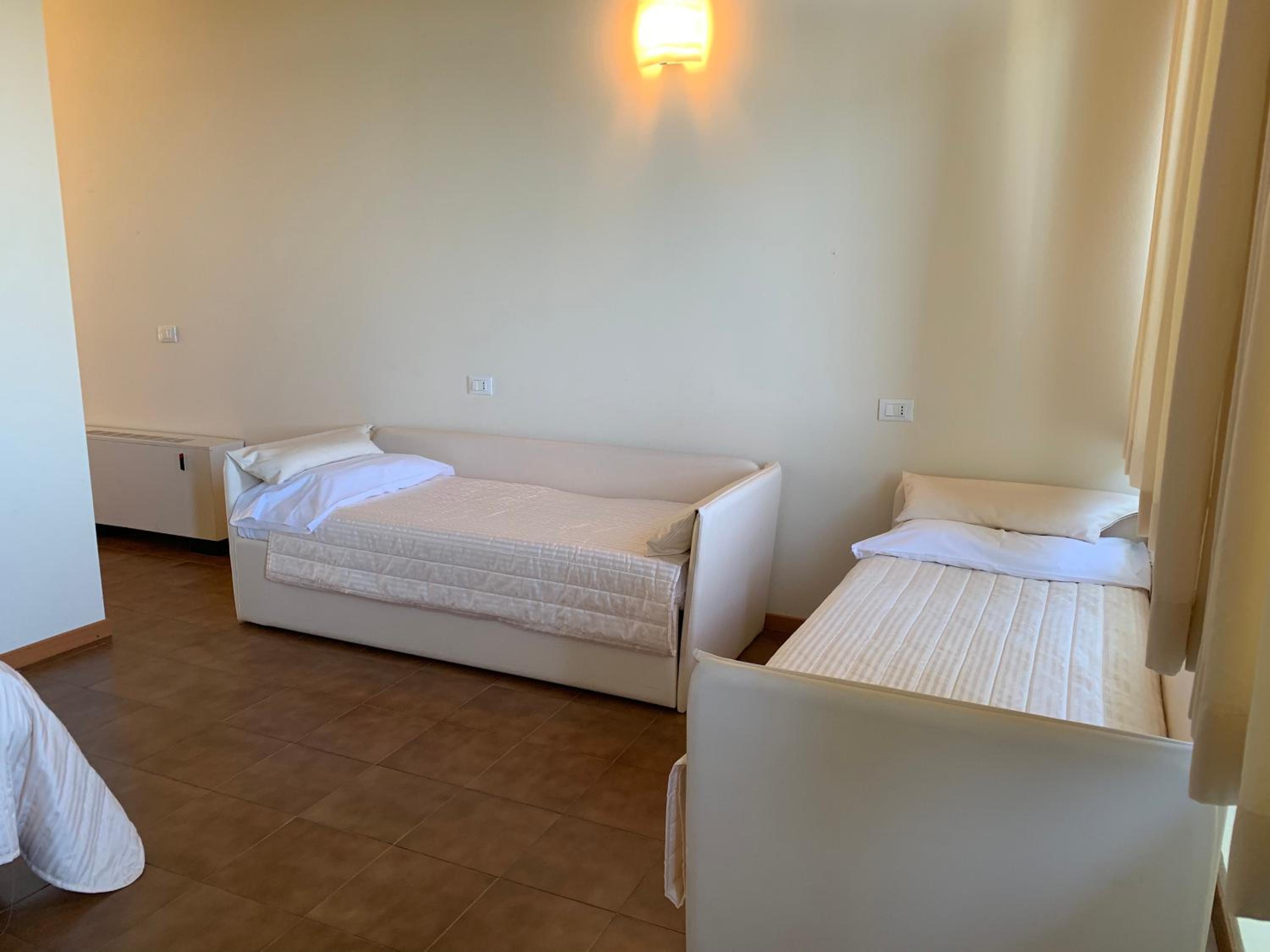 Comfort Quintuple Room - Photo 5