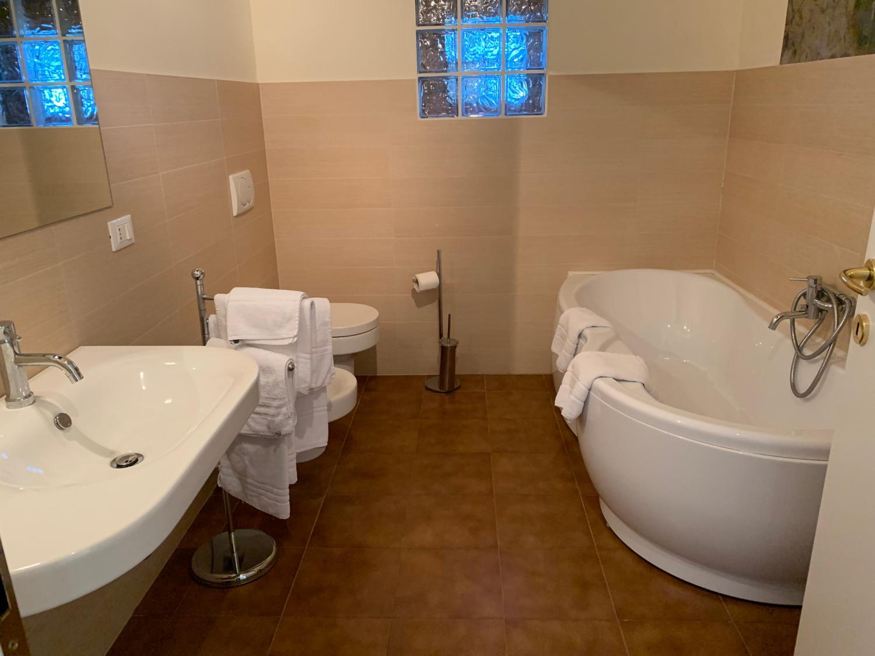 Comfort Quintuple Room - Photo 2