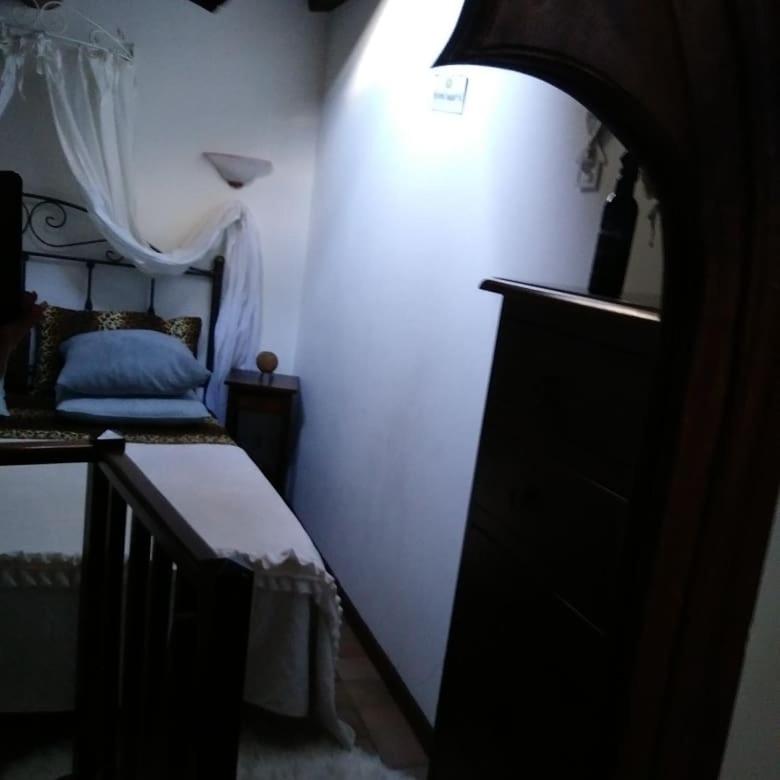 One-Bedroom Apartment - Photo 2