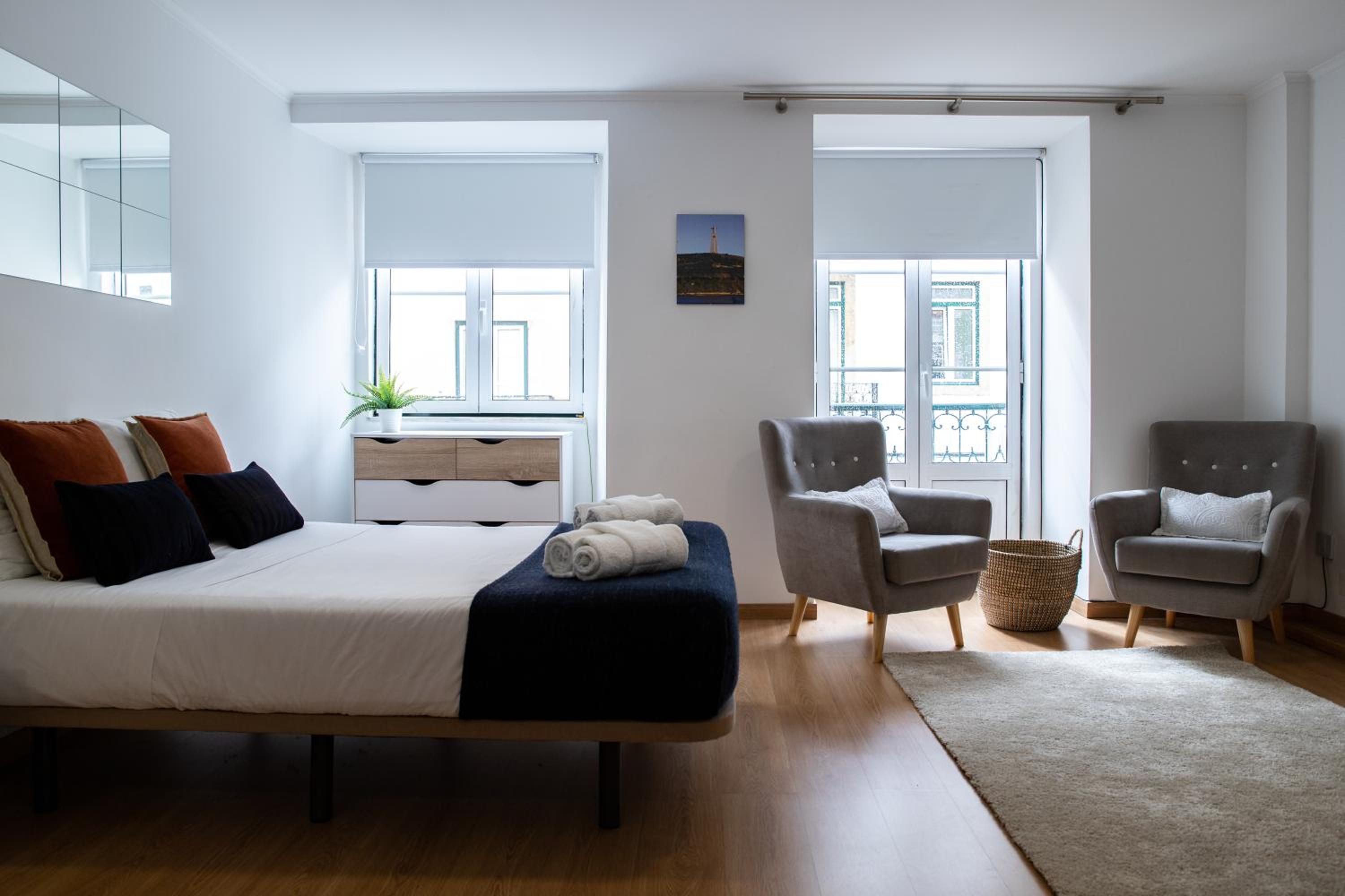One-Bedroom Apartment - Photo 10
